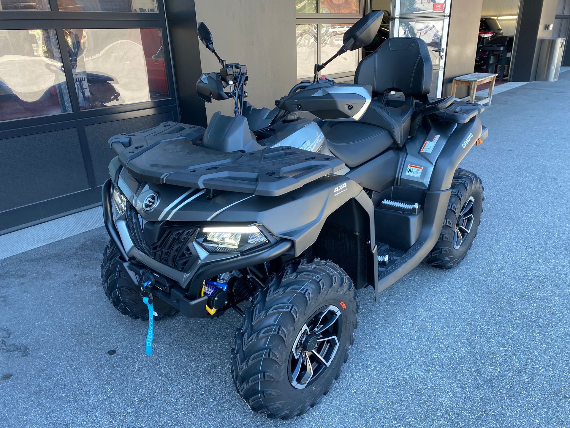 CF MOTO Cforce 625 DLX EPS 4x4-image-2
