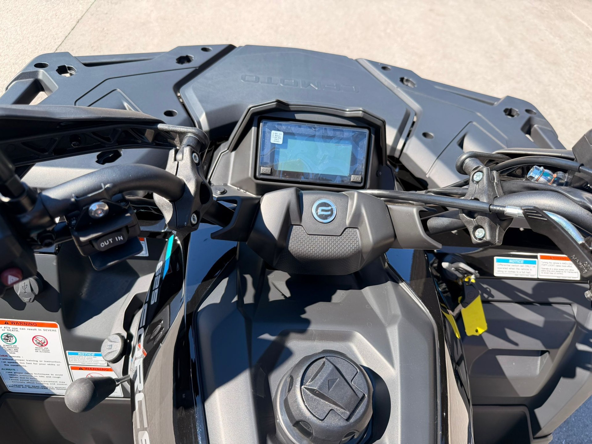 CF MOTO Cforce 625 DLX EPS 4x4-image-5