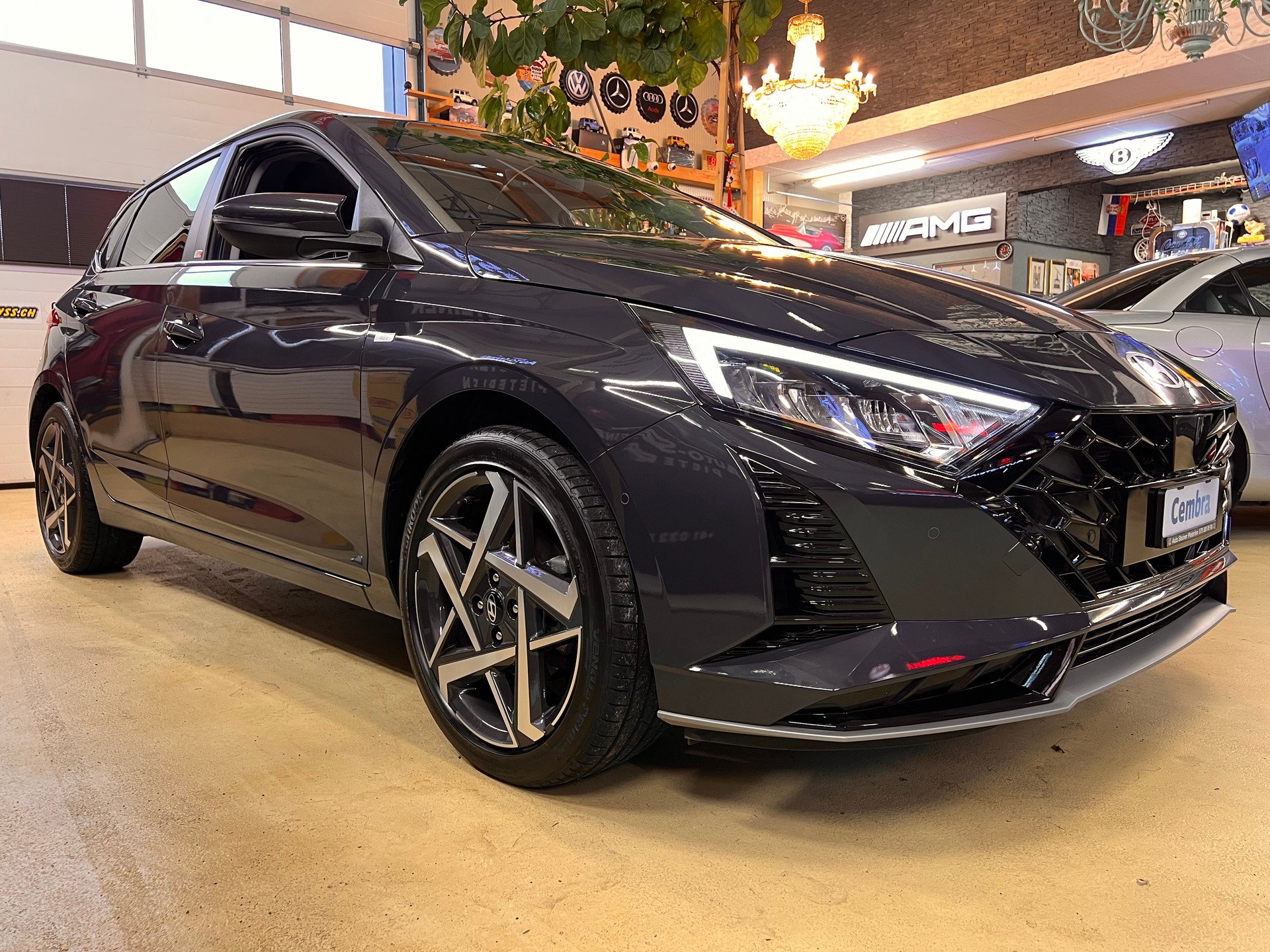 HYUNDAI i20 1.0 T-GDi VERTEX 48V MH DCT. CH AUTO MIT 5 JAHRES GARANTIE + KM FREI !! AUTOMAT + SCHIEBEDACH + NAVI + 4 X SITZHEIZUNG !!-image-8