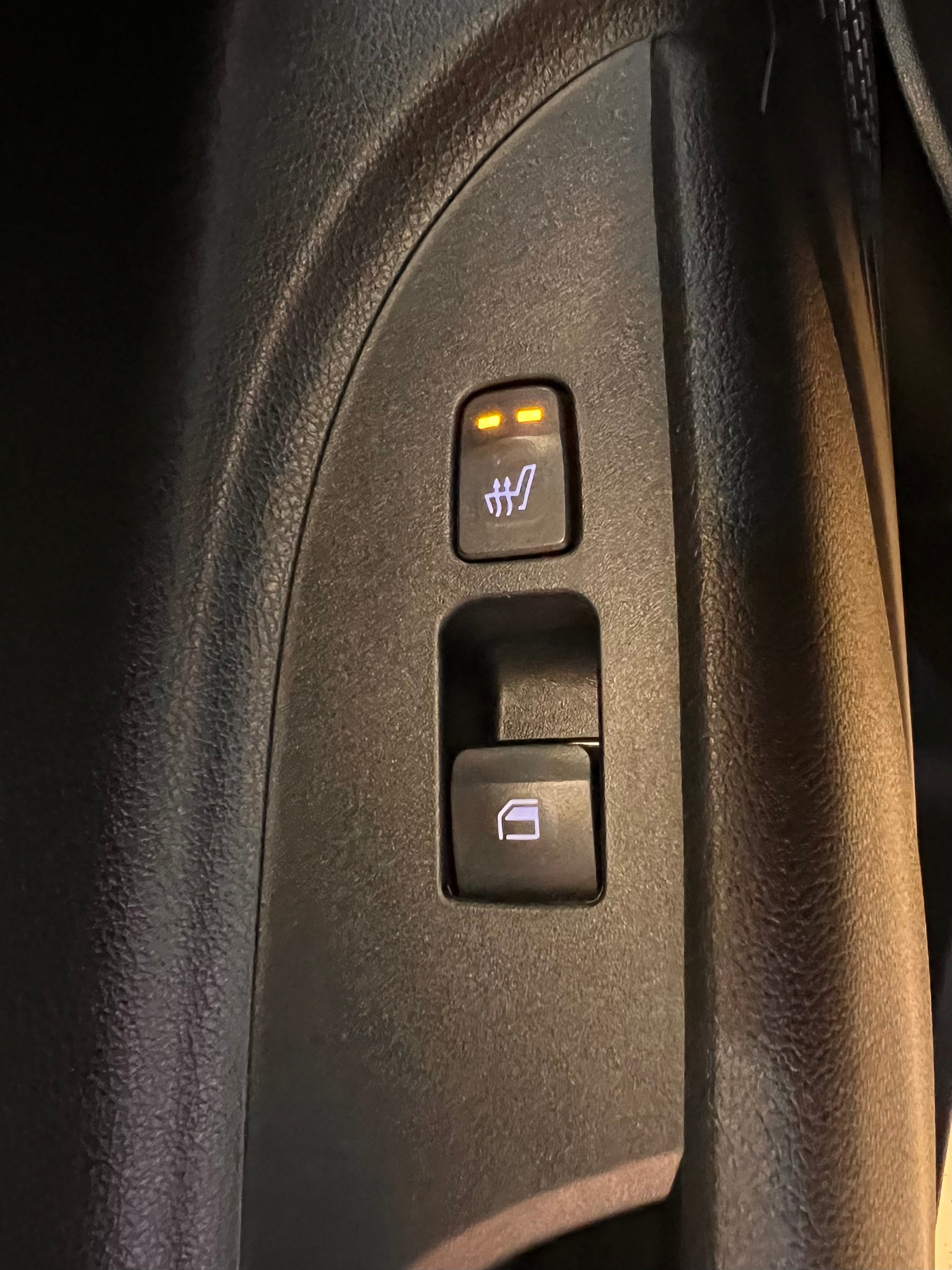 HYUNDAI i20 1.0 T-GDi VERTEX 48V MH DCT. CH AUTO MIT 5 JAHRES GARANTIE + KM FREI !! AUTOMAT + SCHIEBEDACH + NAVI + 4 X SITZHEIZUNG !!-image-26