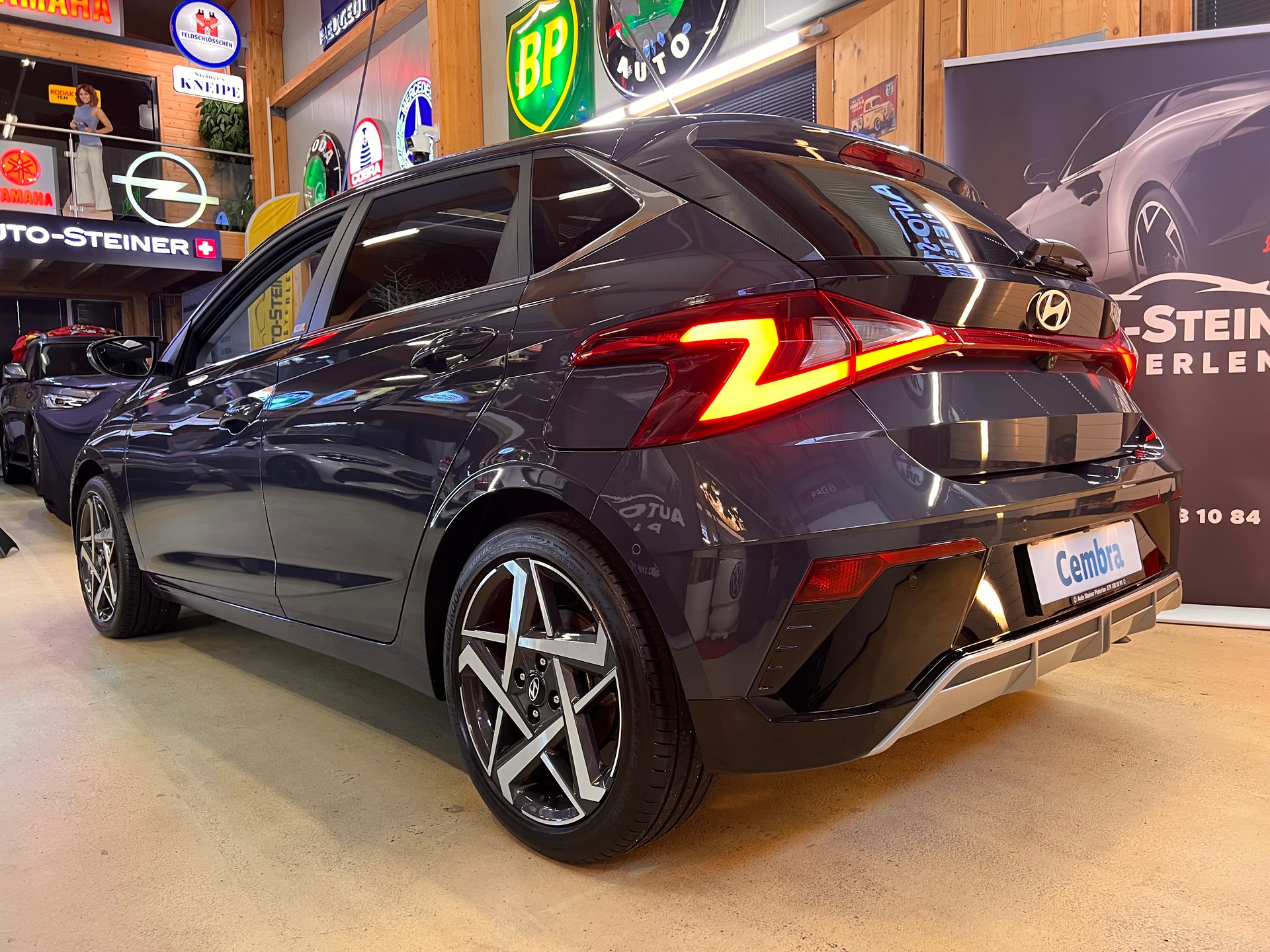 HYUNDAI i20 1.0 T-GDi VERTEX 48V MH DCT. CH AUTO MIT 5 JAHRES GARANTIE + KM FREI !! AUTOMAT + SCHIEBEDACH + NAVI + 4 X SITZHEIZUNG !!-image-9