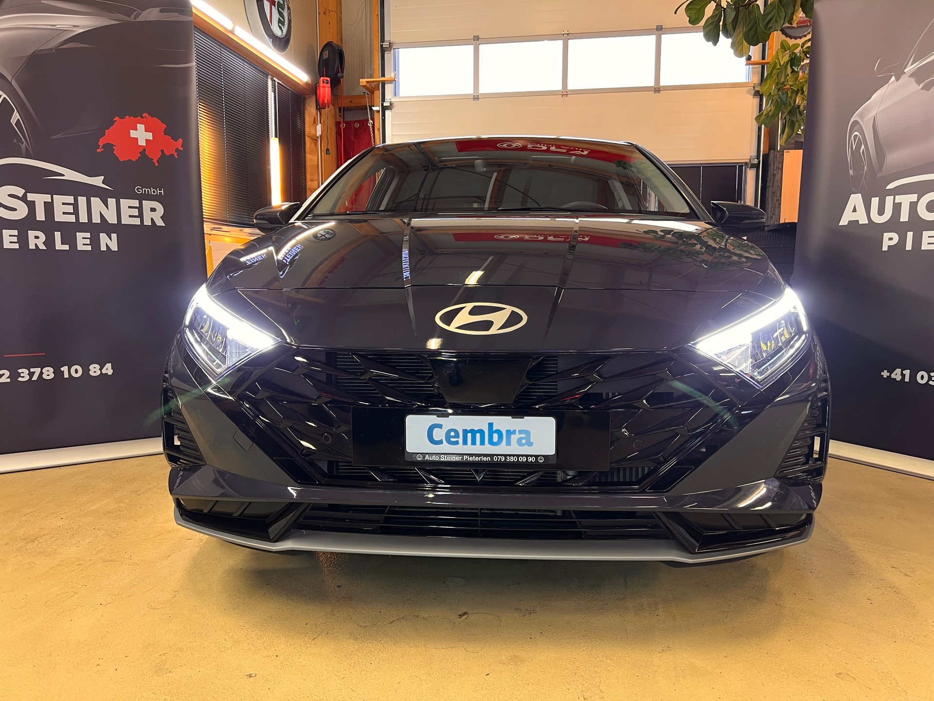 HYUNDAI i20 1.0 T-GDi VERTEX 48V MH DCT. CH AUTO MIT 5 JAHRES GARANTIE + KM FREI !! AUTOMAT + SCHIEBEDACH + NAVI + 4 X SITZHEIZUNG !!-showroom-element-1