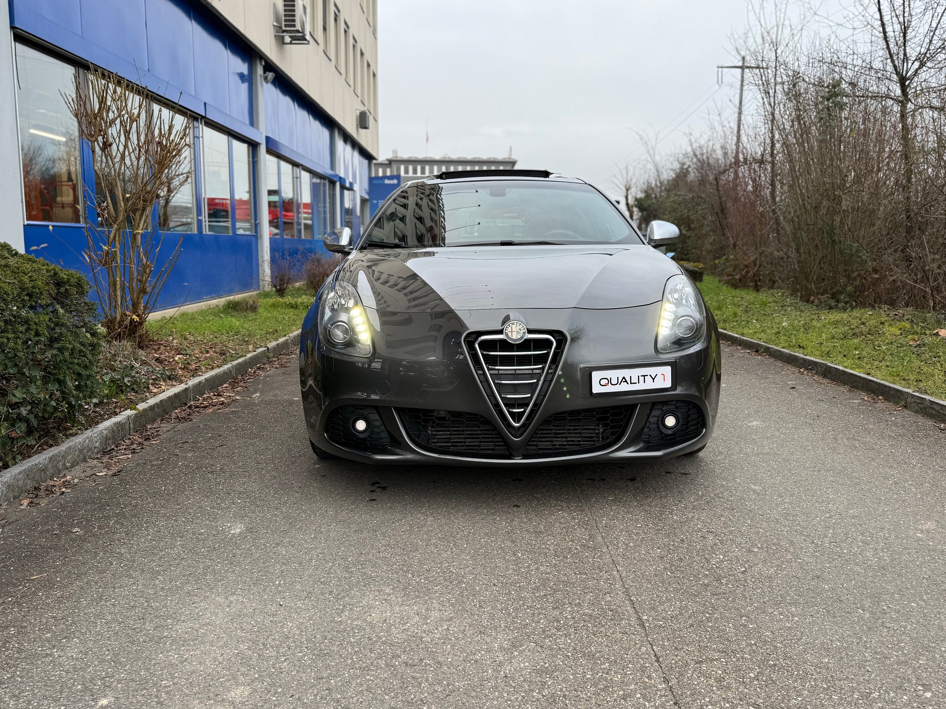 ALFA ROMEO Giulietta 1750 TBi Quadrifoglio Verde-image-1
