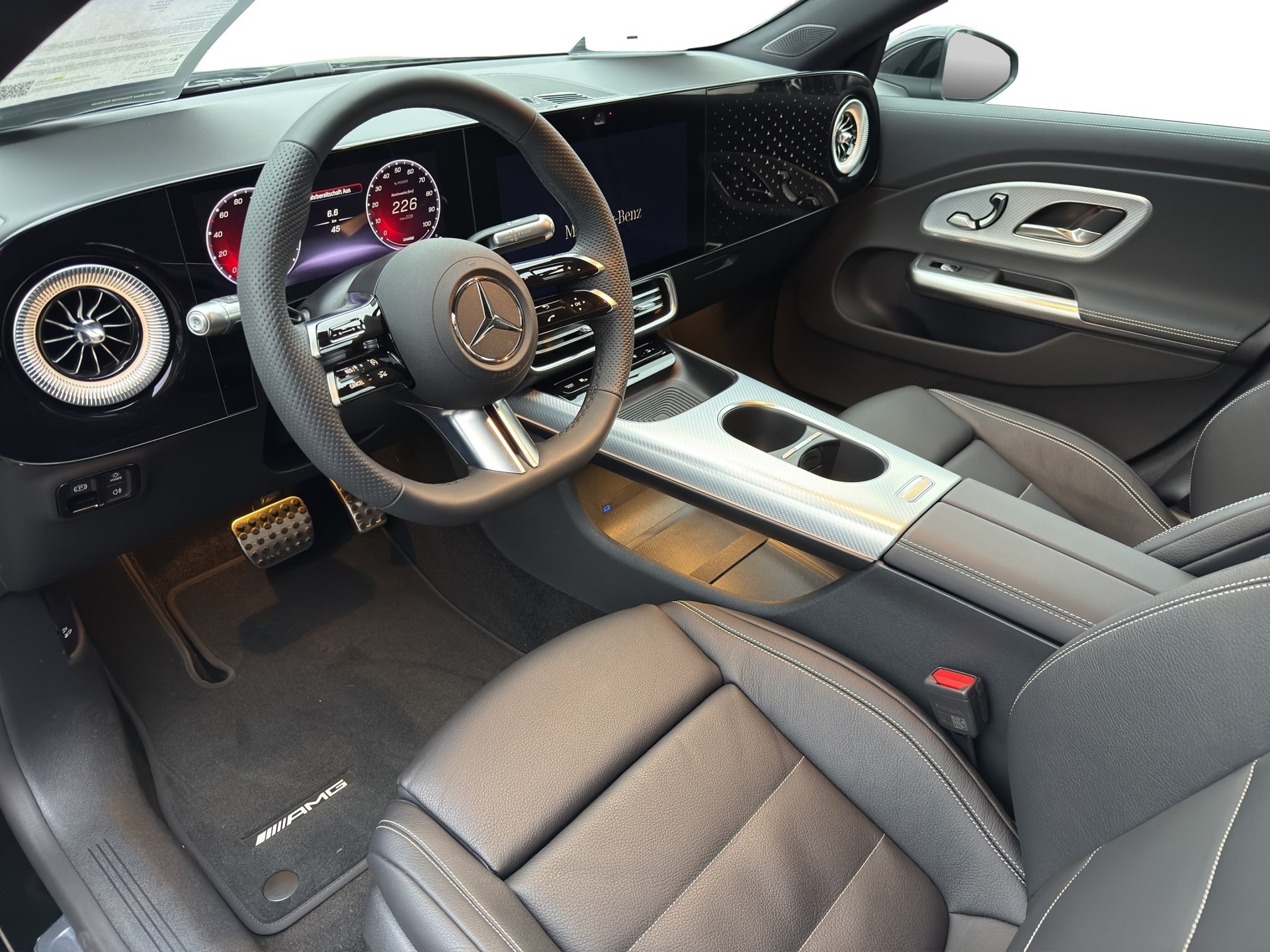 MERCEDES-BENZ CLA 250+ 85 kWh EQ-image-6