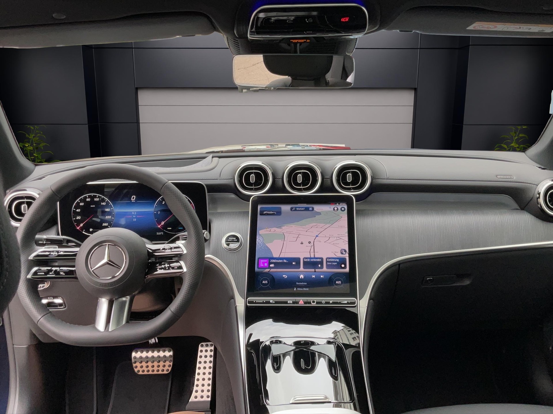 MERCEDES-BENZ GLC 220 d 4MATIC Coupé AMG Line-image-5