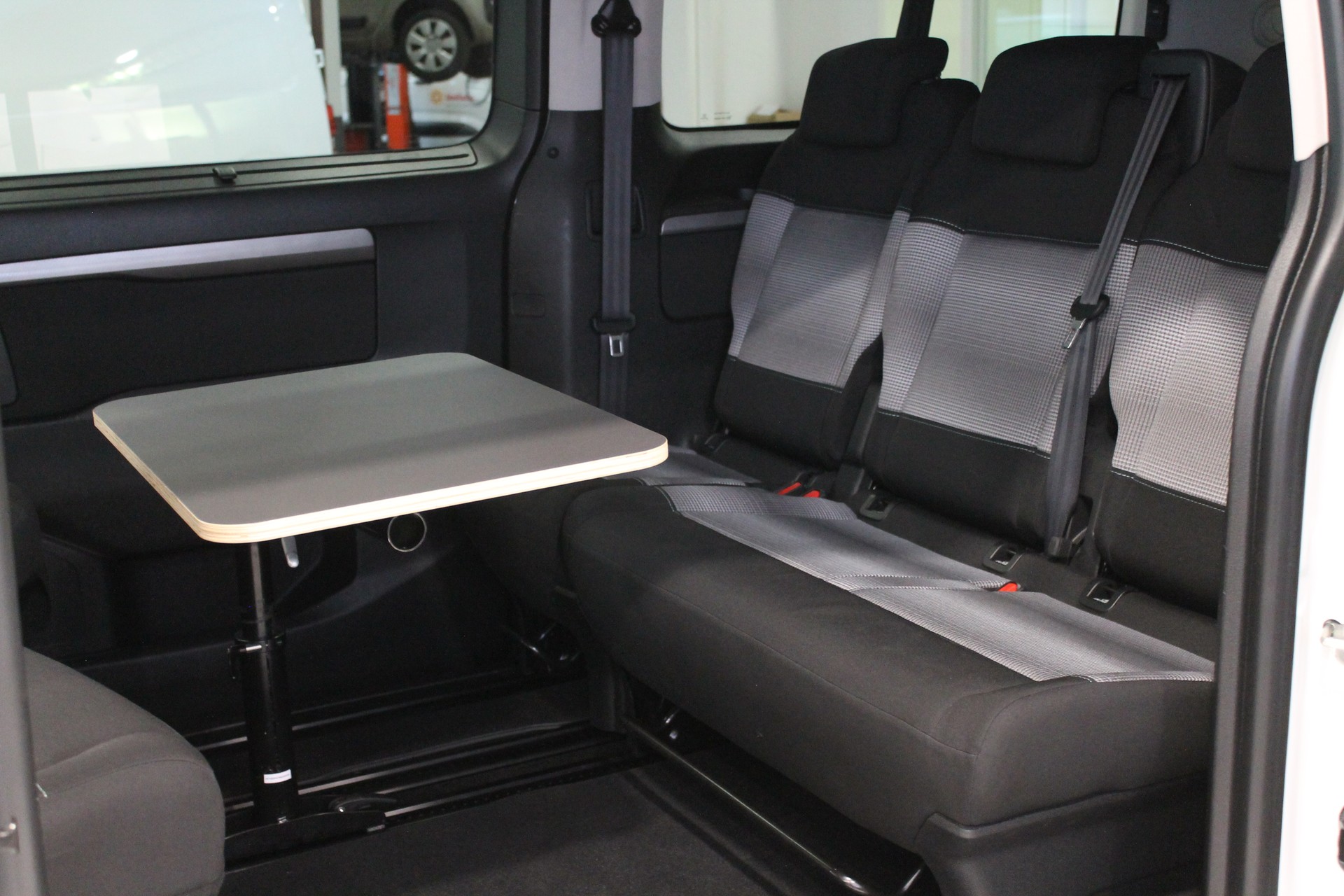 CITROEN Spacetourer Camper 2.0 BlueHDi Club XL EAT8-image-27