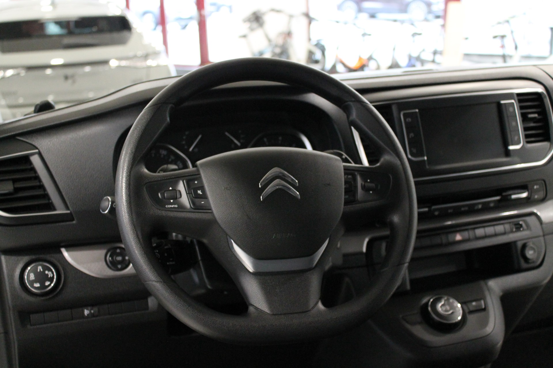 CITROEN Spacetourer Camper 2.0 BlueHDi Club XL EAT8-image-14