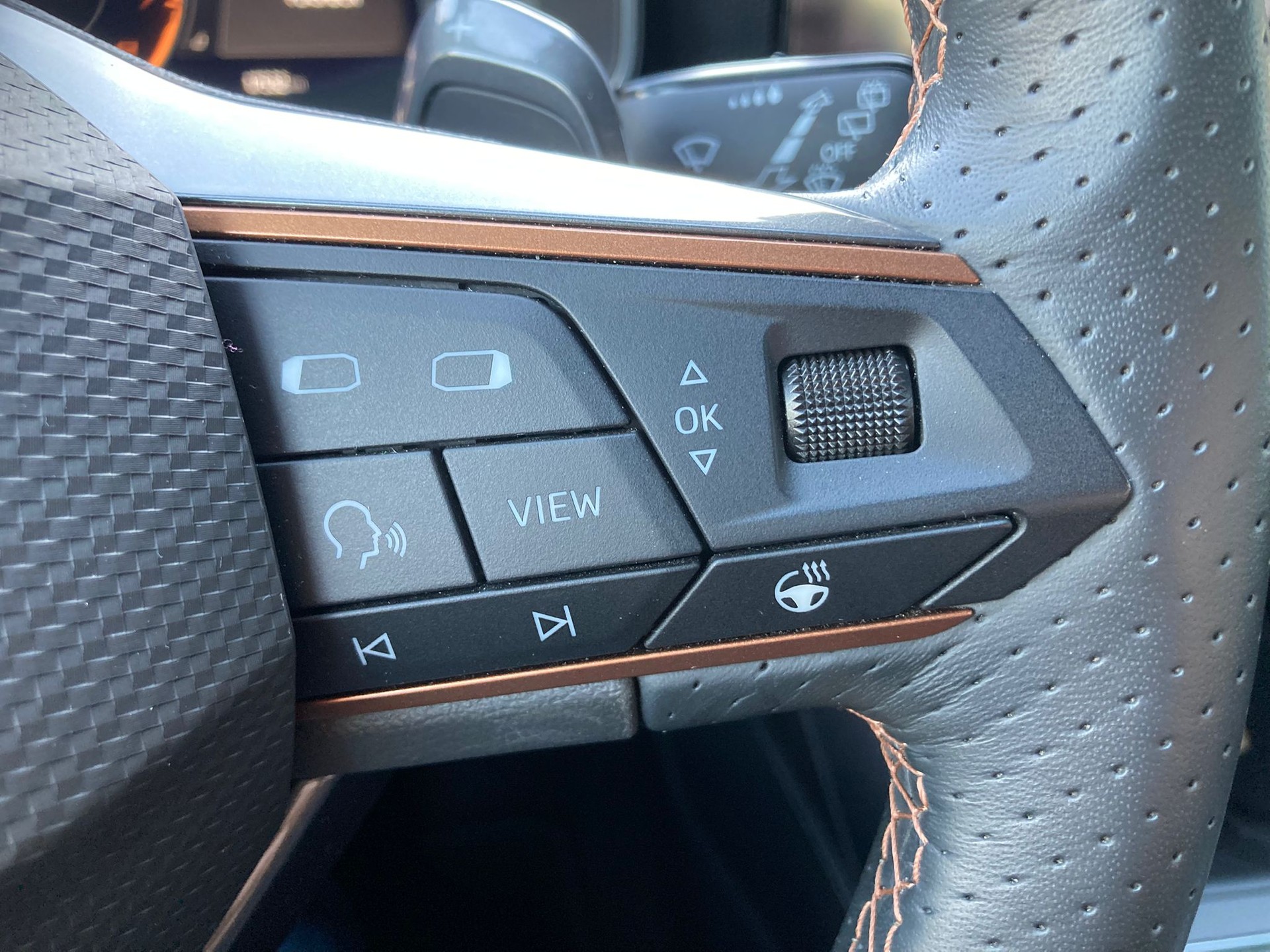CUPRA LEON 1.5 TSI DSG-image-14