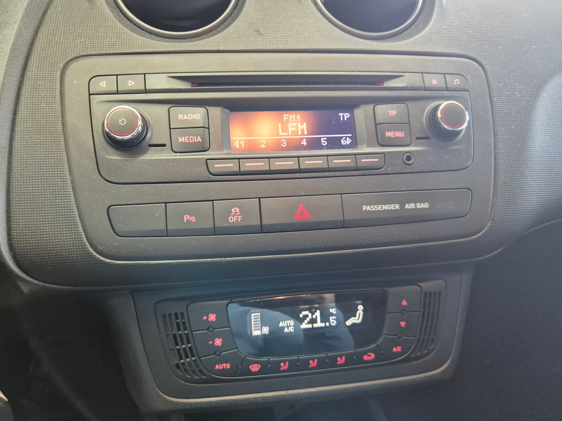 SEAT Ibiza ST 1.2 TSI FR Stopp-Start-image-11
