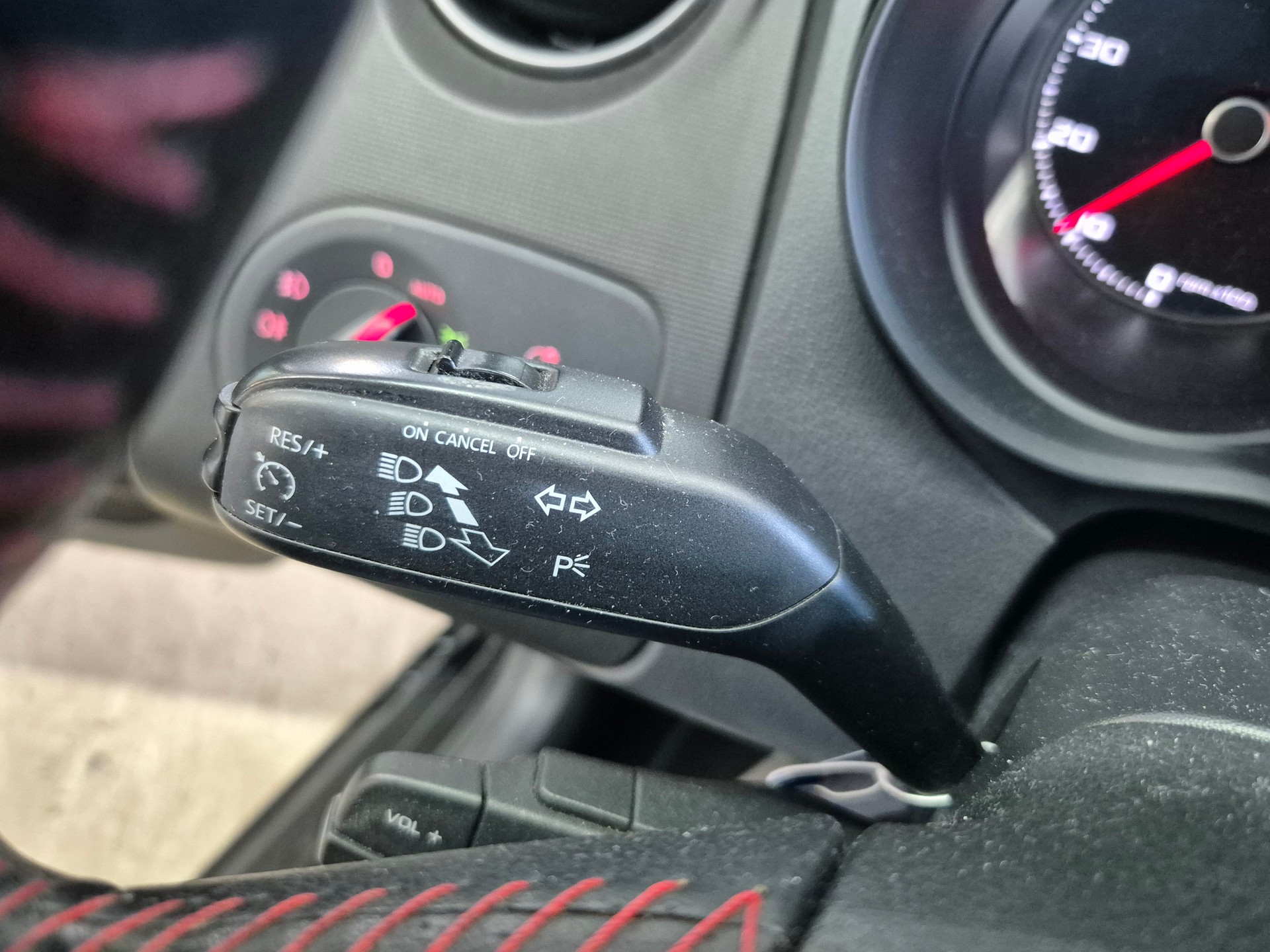 SEAT Ibiza ST 1.2 TSI FR Stopp-Start-image-8