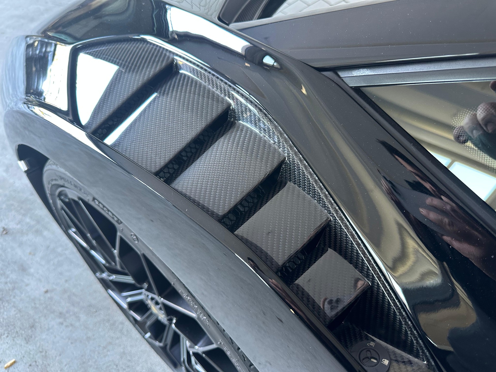LAMBORGHINI Huracan STO Coupé DCT RWD (viel Carbon)-showroom-element-3