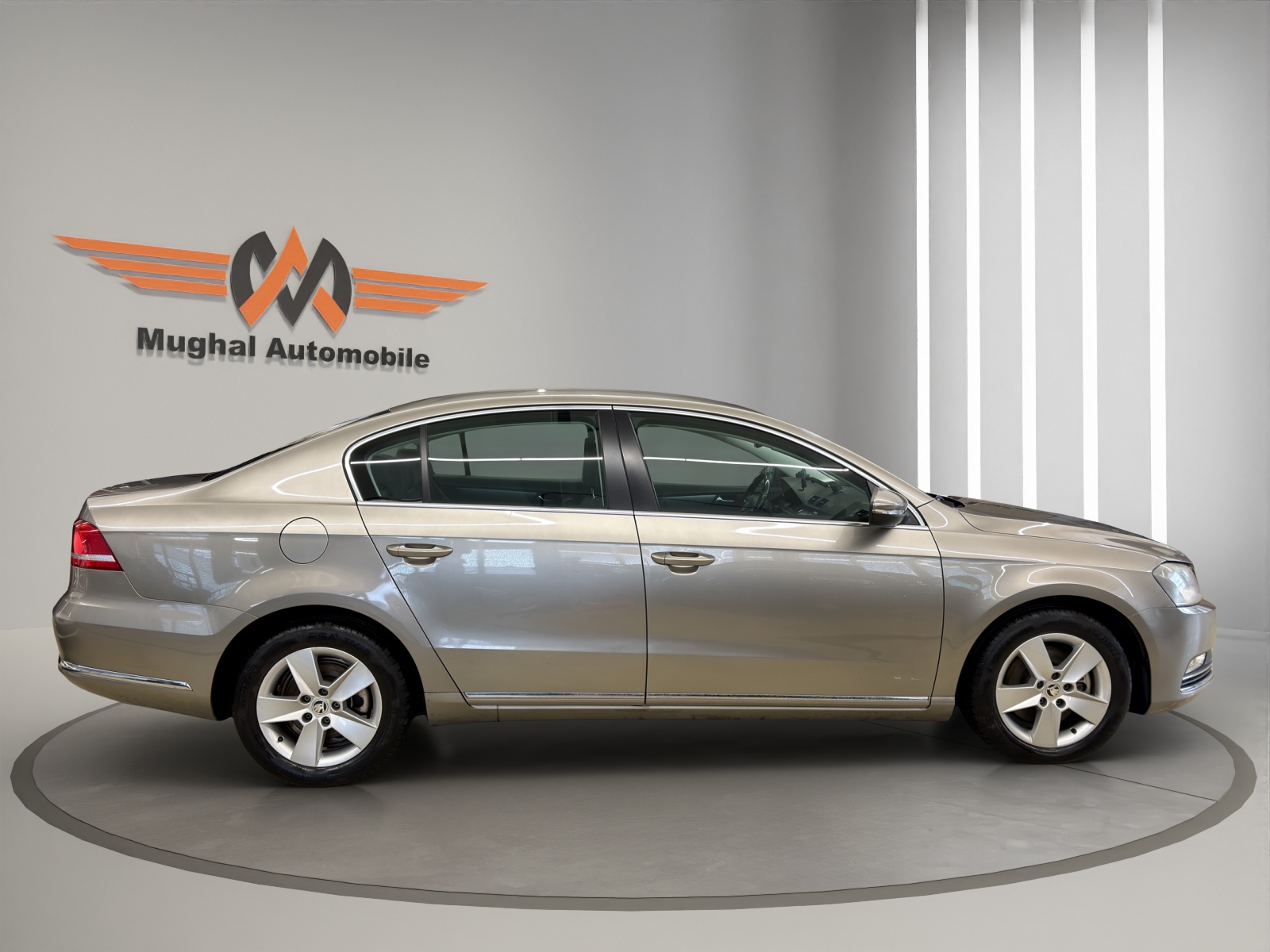 VW Passat 2.0 TSI Comfortline DSG-image-3