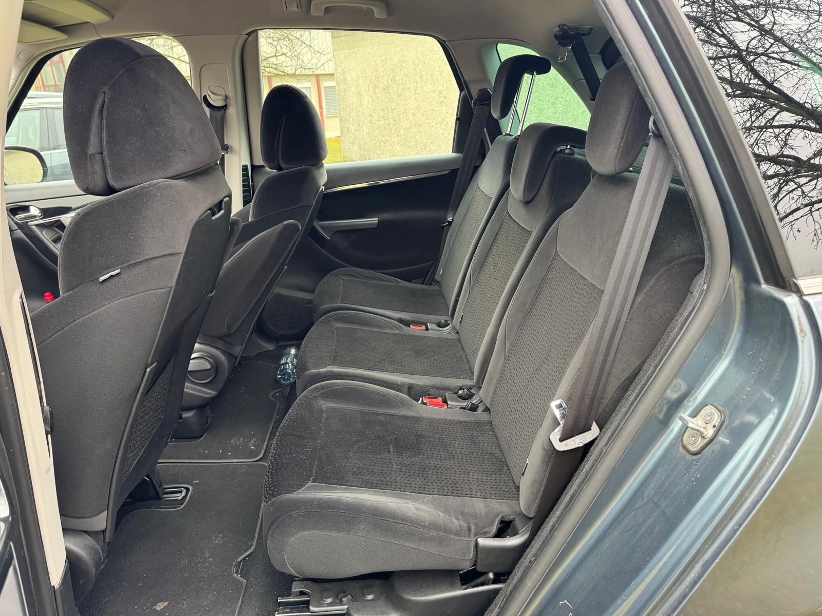 CITROEN C4 Picasso 1.6i 16V THP Exclusive+ Automatic-image-11