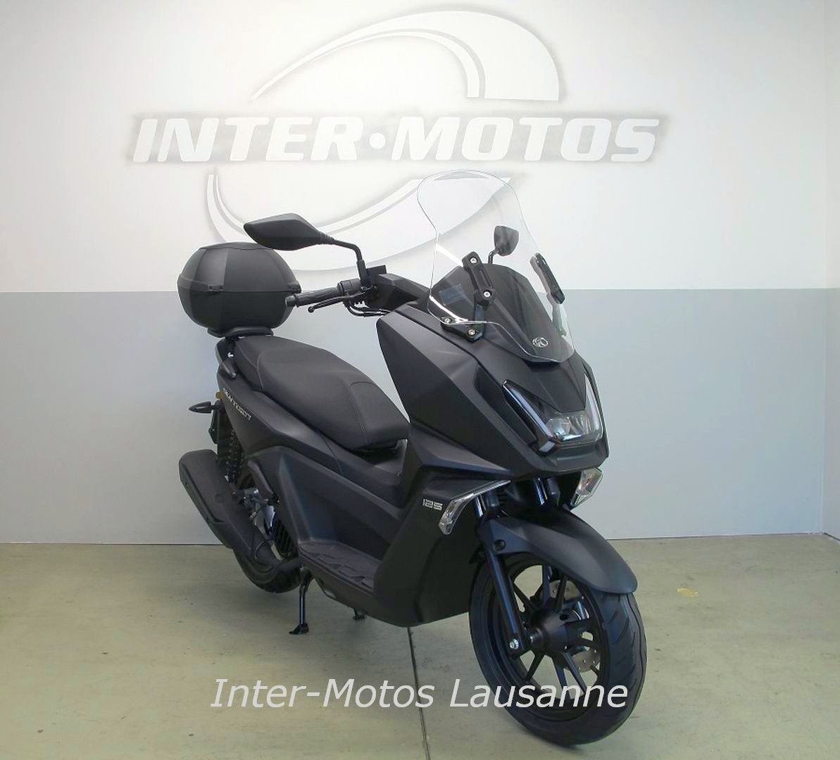 KYMCO SKYTOWN 125 CBS-image-1