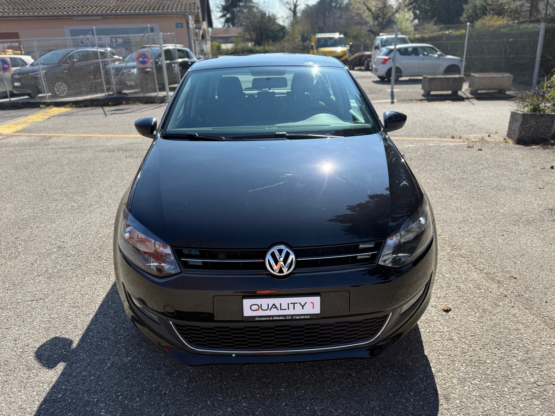VW Polo 1.2 12V Trendline ( Visite du jour-Garantie-Service à jour )-image-2