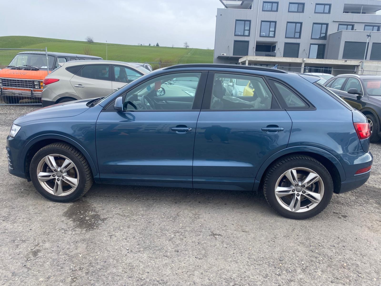AUDI Q3 2.0 TFSI sport quattro S-tronic-image-3