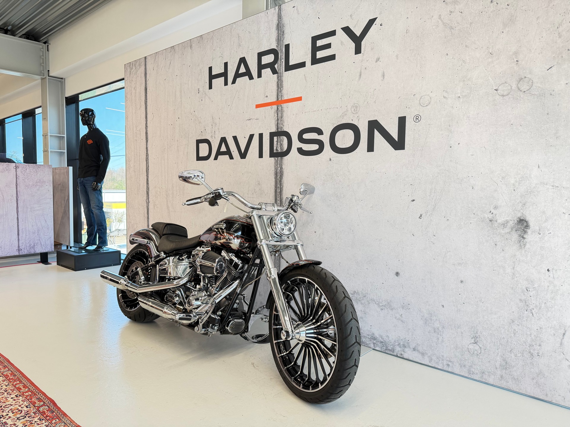 HARLEY-DAVIDSON FXSBSE Softail Breakout ABS CVO-image-1