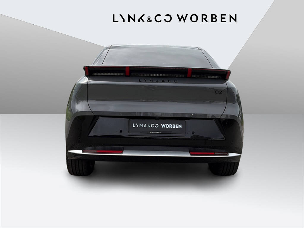 LYNK & CO 02-image-24
