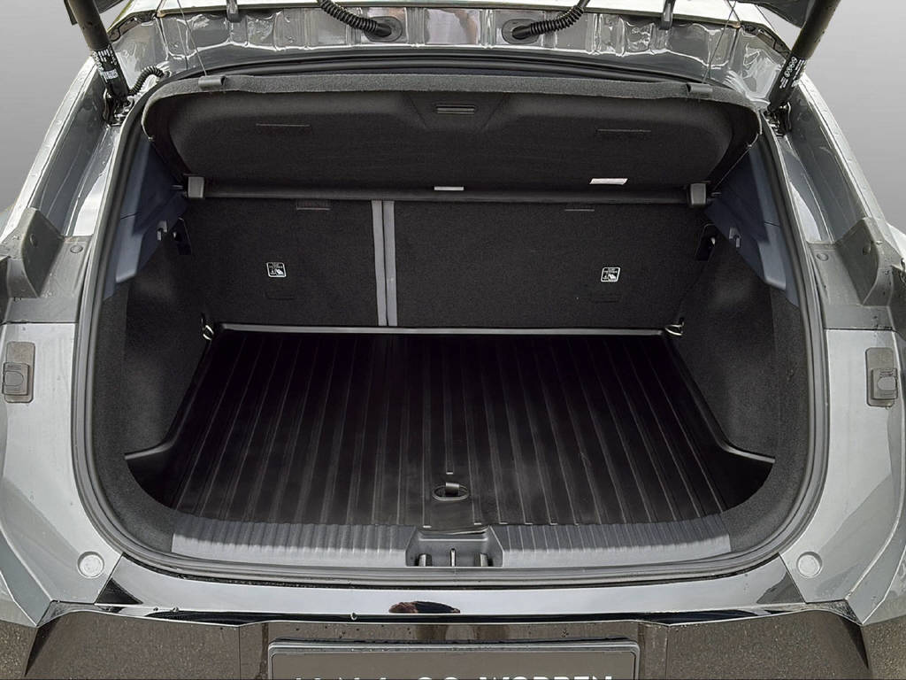 LYNK & CO 02-image-25