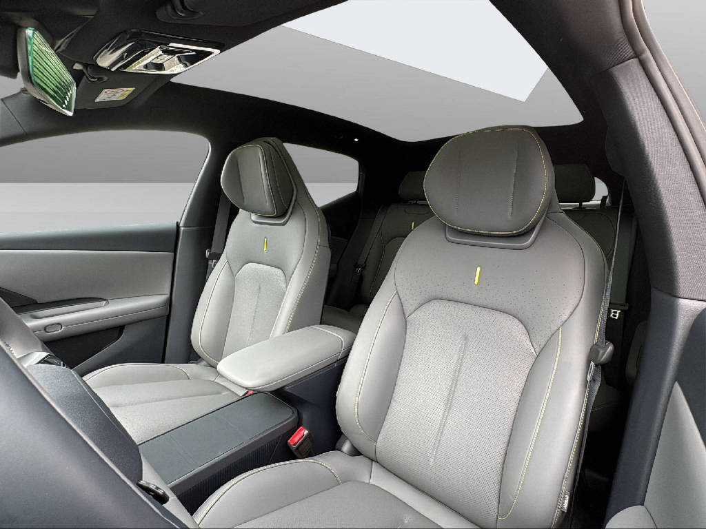 LYNK & CO 02-image-8