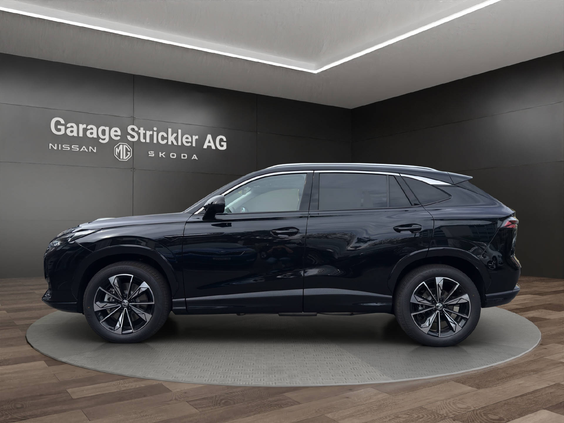 MG HS 1.5 Hybrid Luxury-showroom-element-1