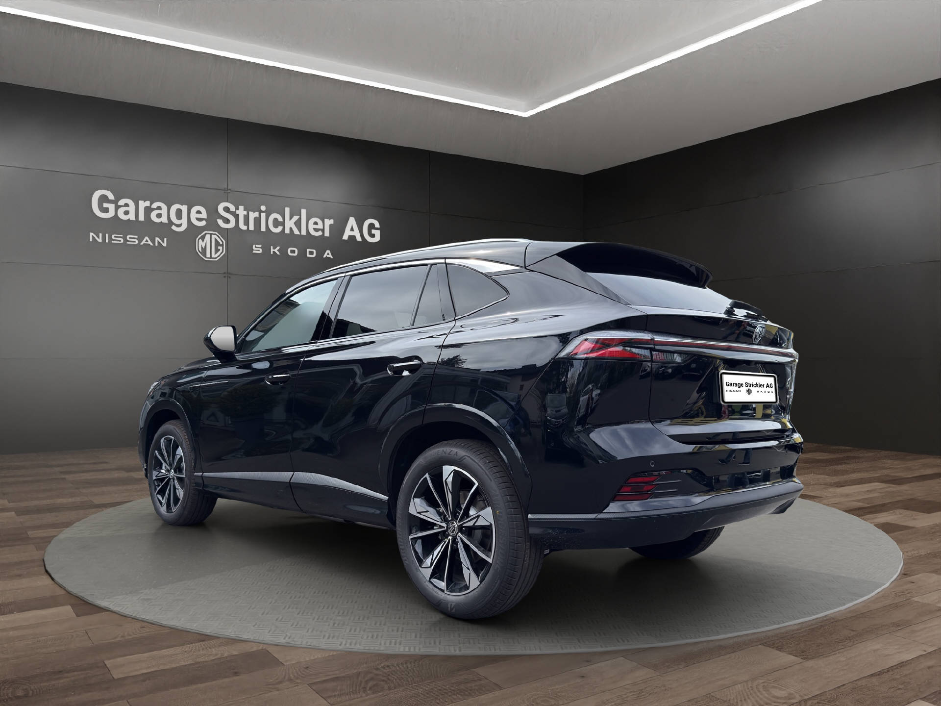 MG HS 1.5 Hybrid Luxury-showroom-element-2