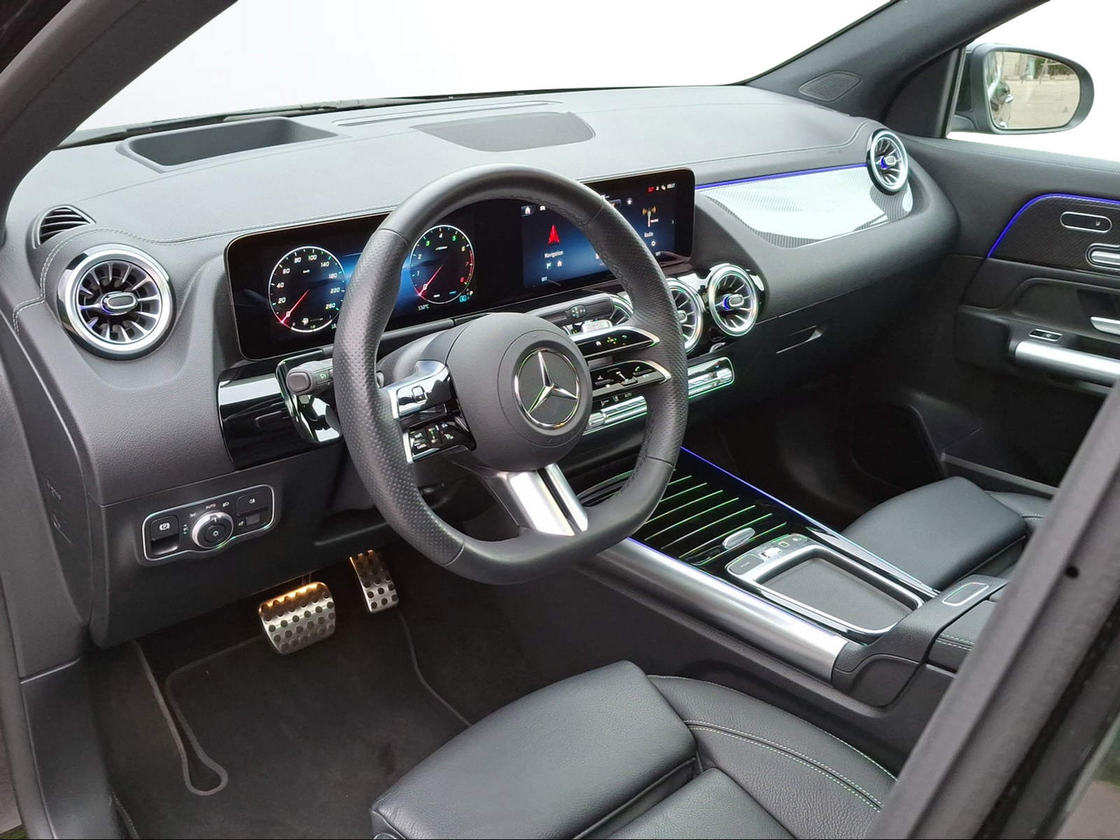 MERCEDES-BENZ GLA 220 4Matic 8G-DCT AMG Line-image-9