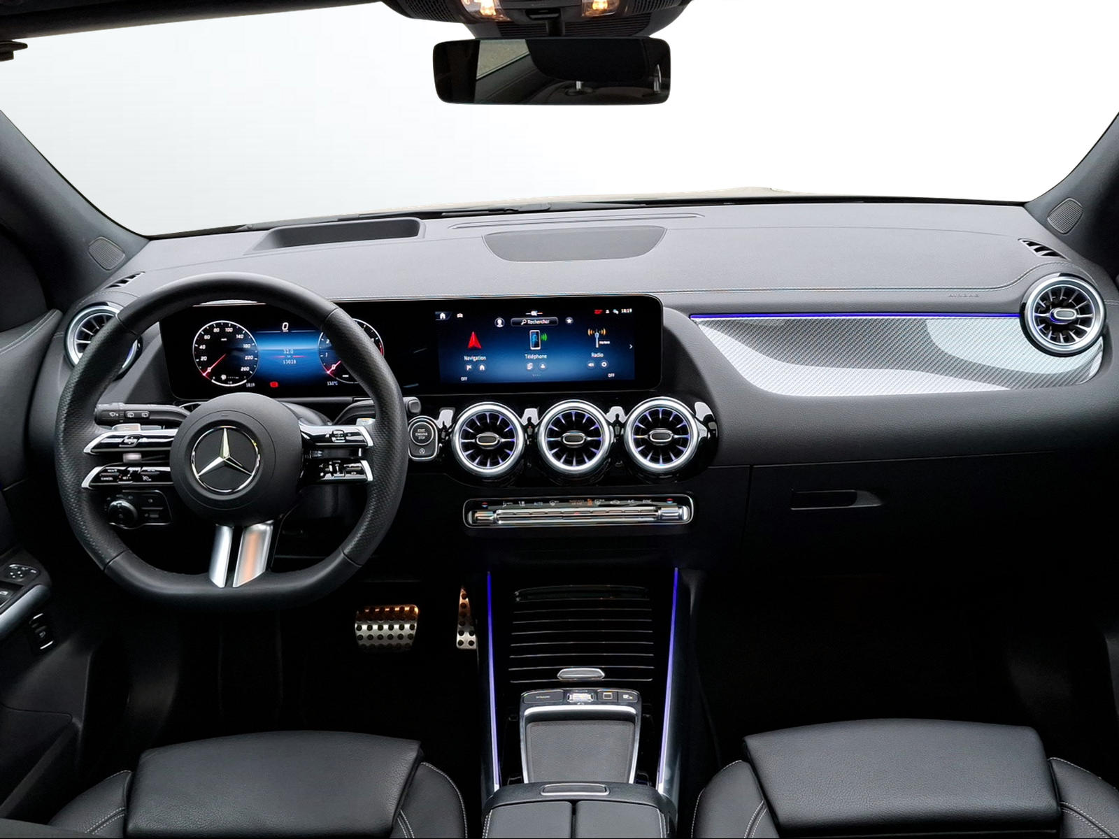 MERCEDES-BENZ GLA 220 4Matic 8G-DCT AMG Line-image-8