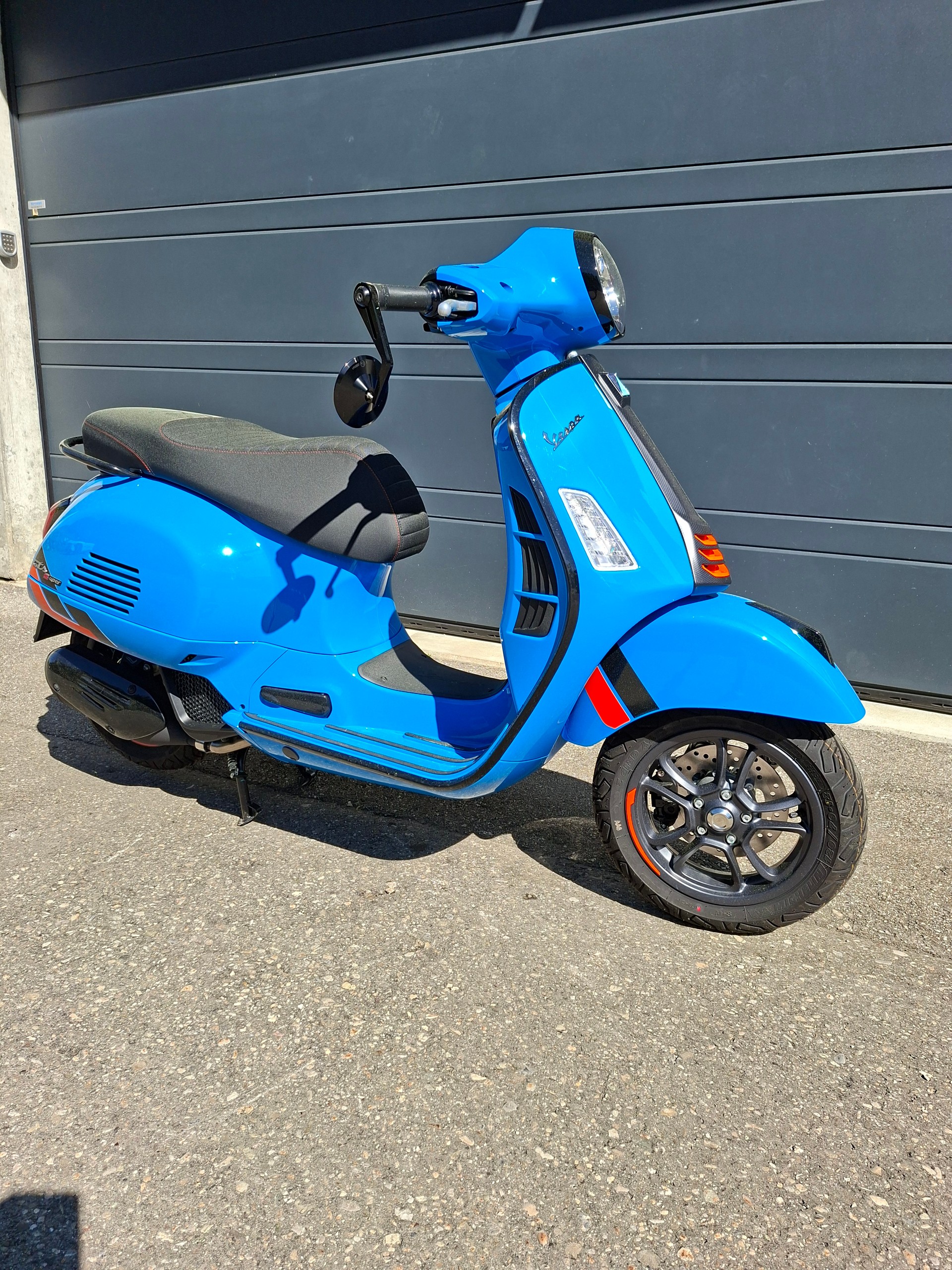 PIAGGIO Vespa GTS 125 Super Sport ABS-image-5