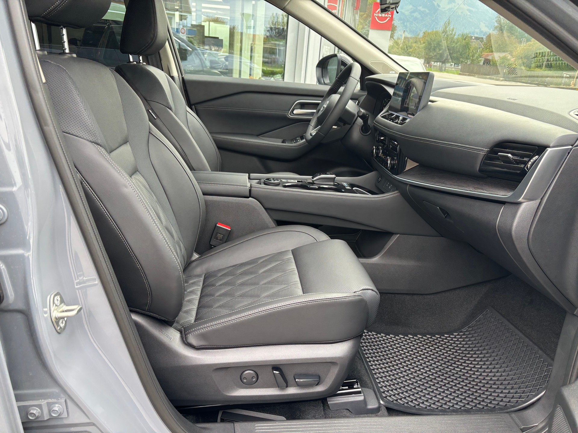 NISSAN X-Trail 1.5e-Pow 4WD Tekna+-image-11