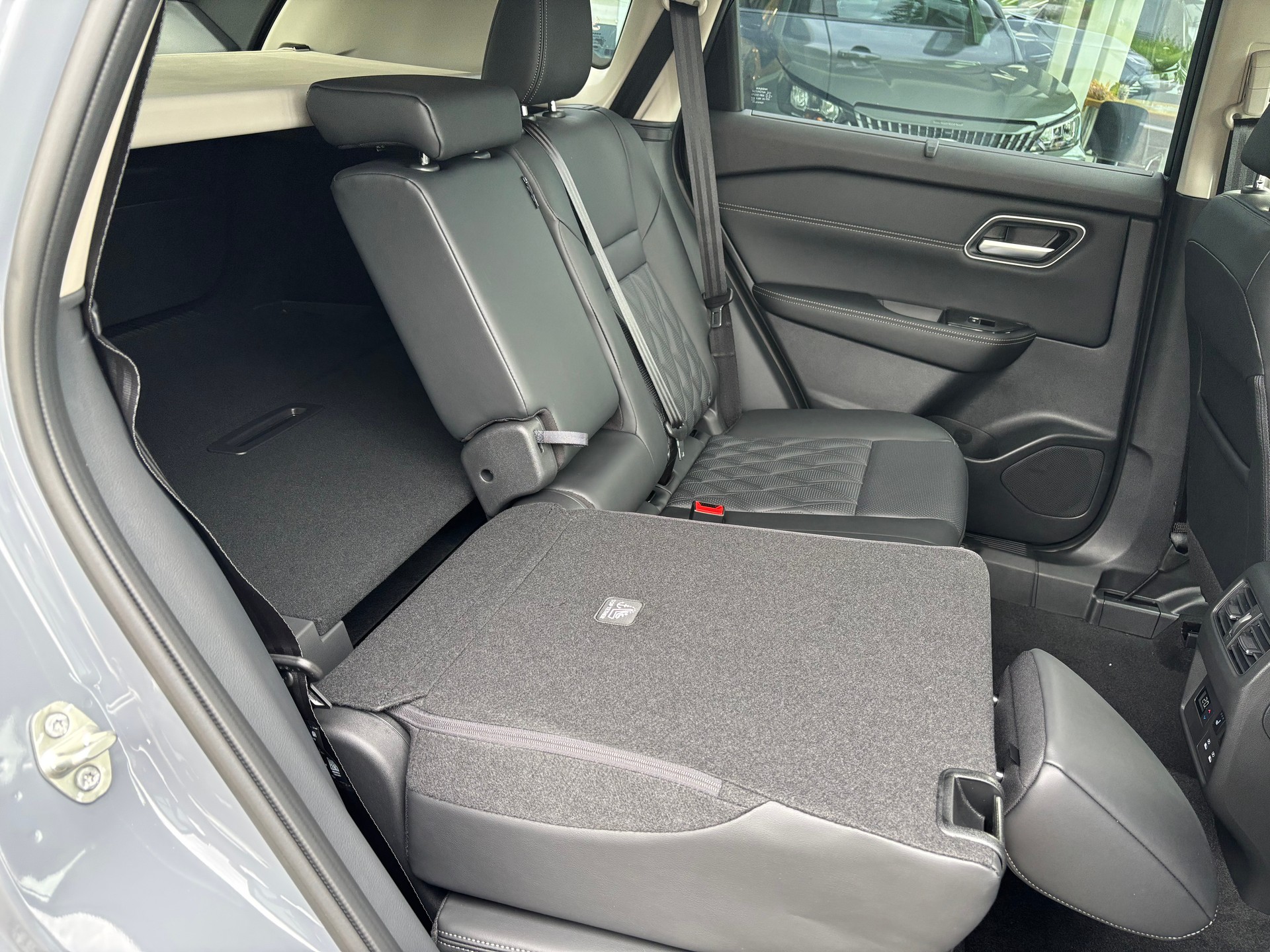 NISSAN X-Trail 1.5e-Pow 4WD Tekna+-image-13