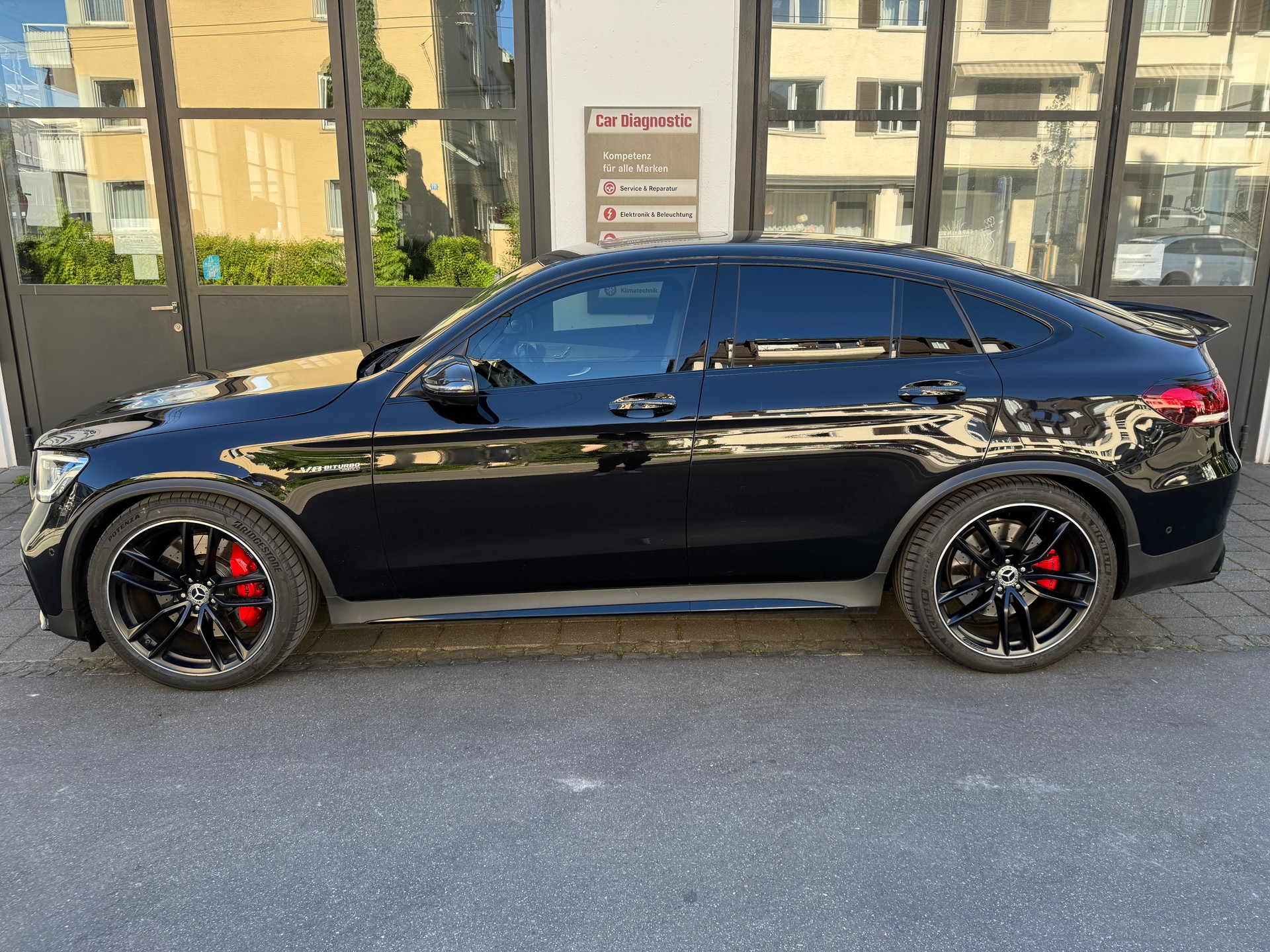 MERCEDES-BENZ GLC Coupé 63 S AMG 4Matic 9G-Tronic-showroom-element-3
