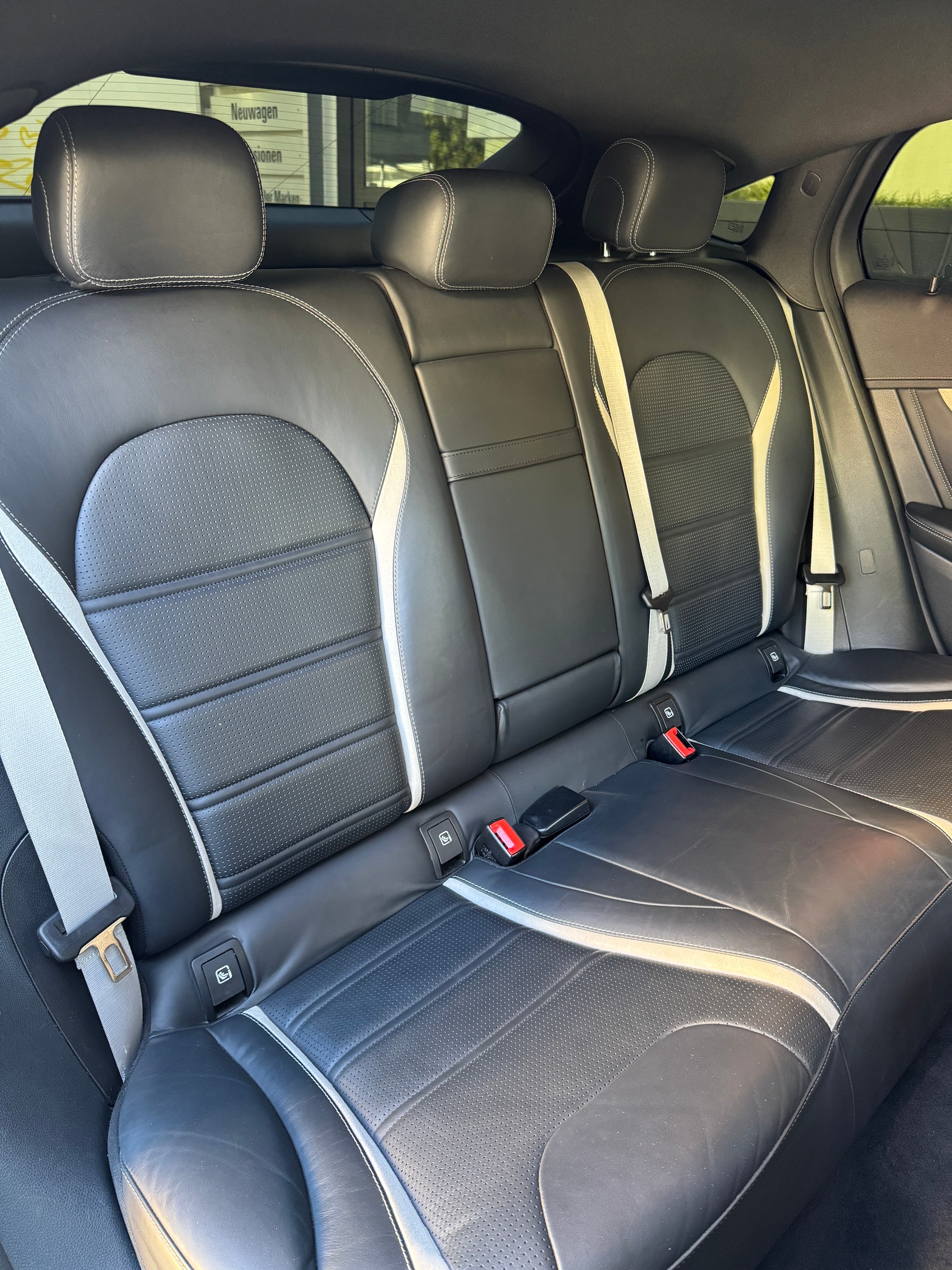 MERCEDES-BENZ GLC Coupé 63 S AMG 4Matic 9G-Tronic-image-15