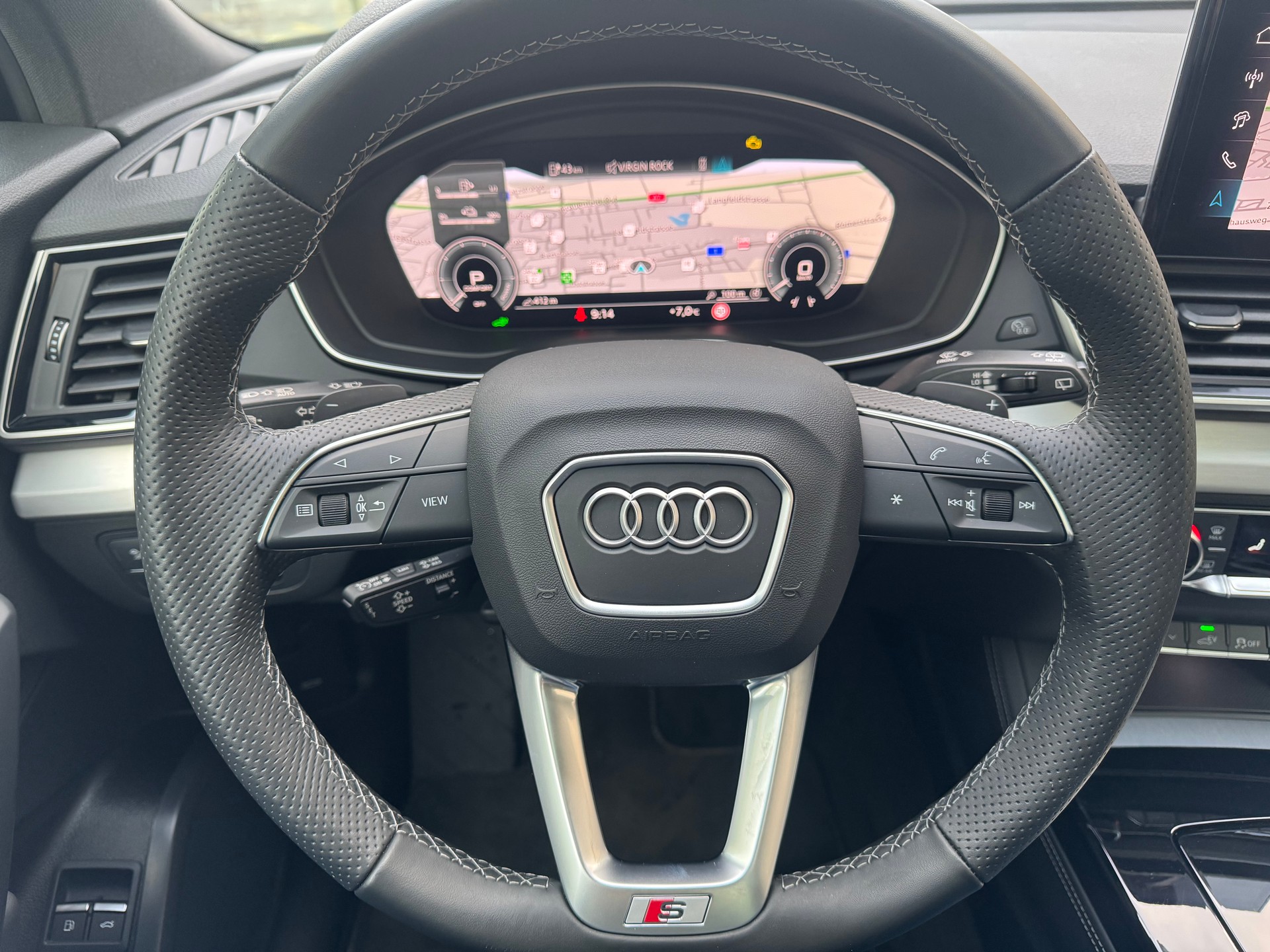 AUDI Q5 55 TFSI e PHEV S line quattro S-tronic*AHK*Panoramadach*5 j. Audi Garantie*-image-13
