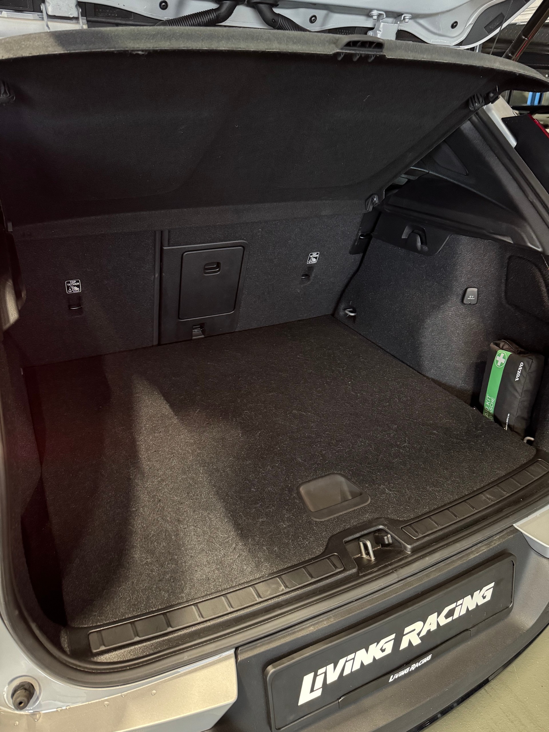 VOLVO XC40 T4 PHEV Ultimate Dark DCT-image-14