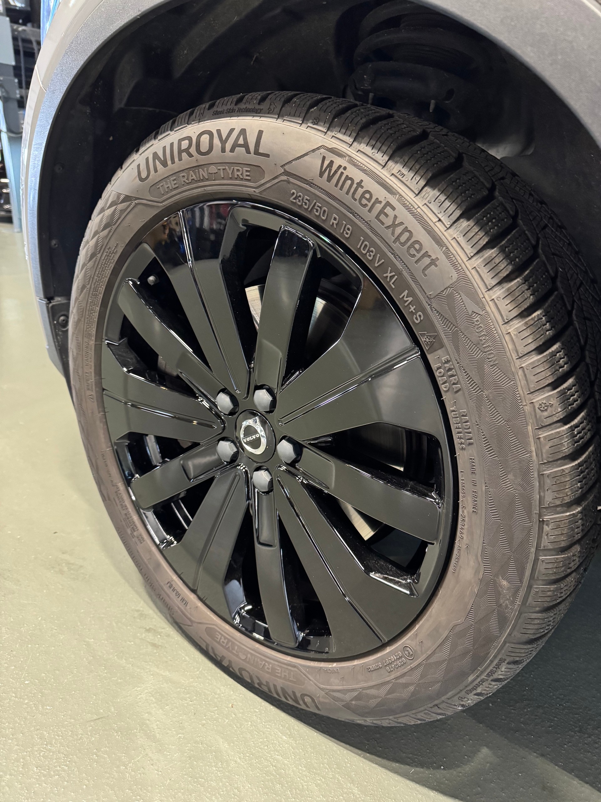 VOLVO XC40 T4 PHEV Ultimate Dark DCT-image-6
