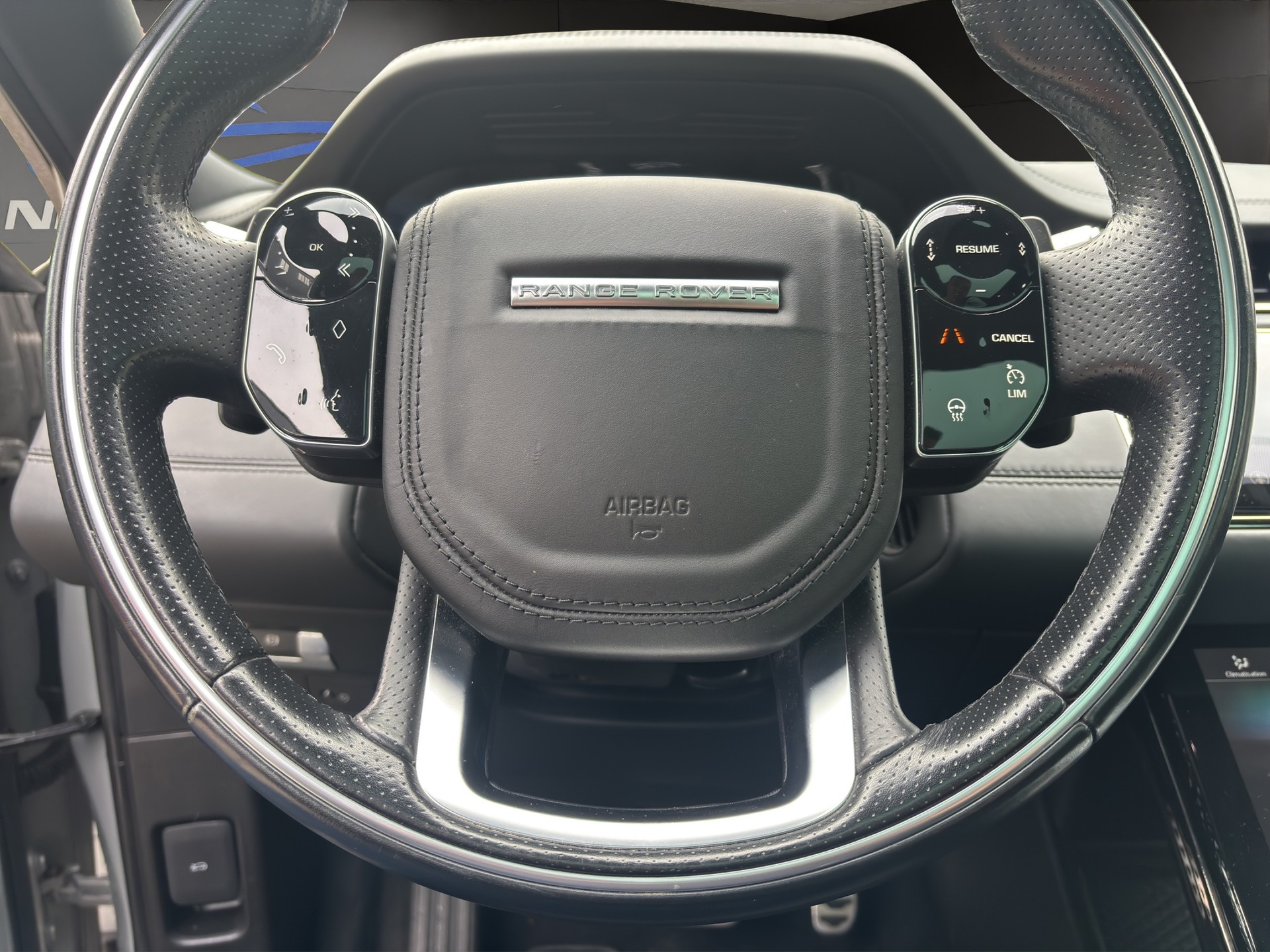 LAND ROVER Range Rover Evoque P 300 HSE AT9-image-13