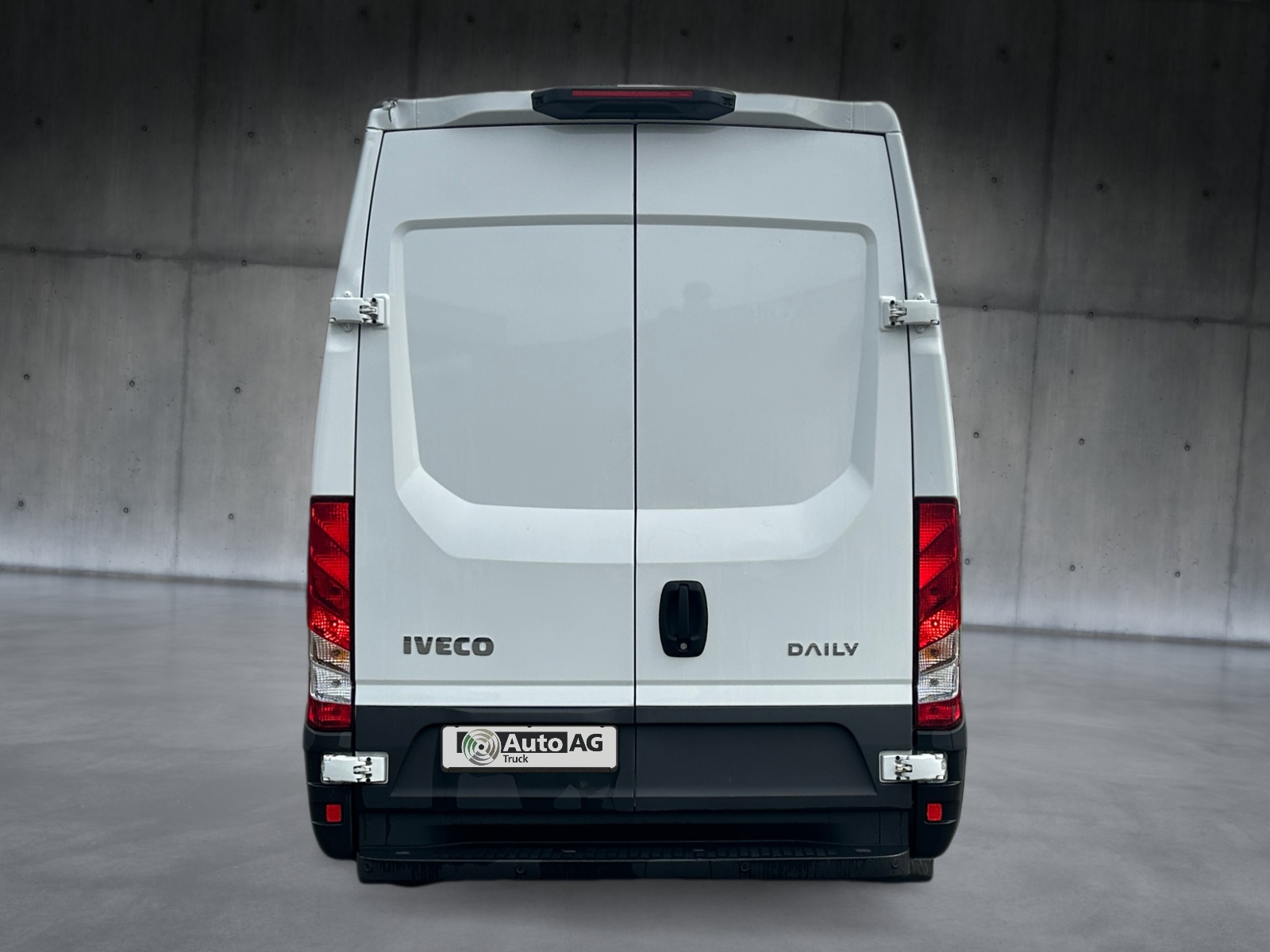 IVECO 35 S 160PS Automatik-showroom-element-2