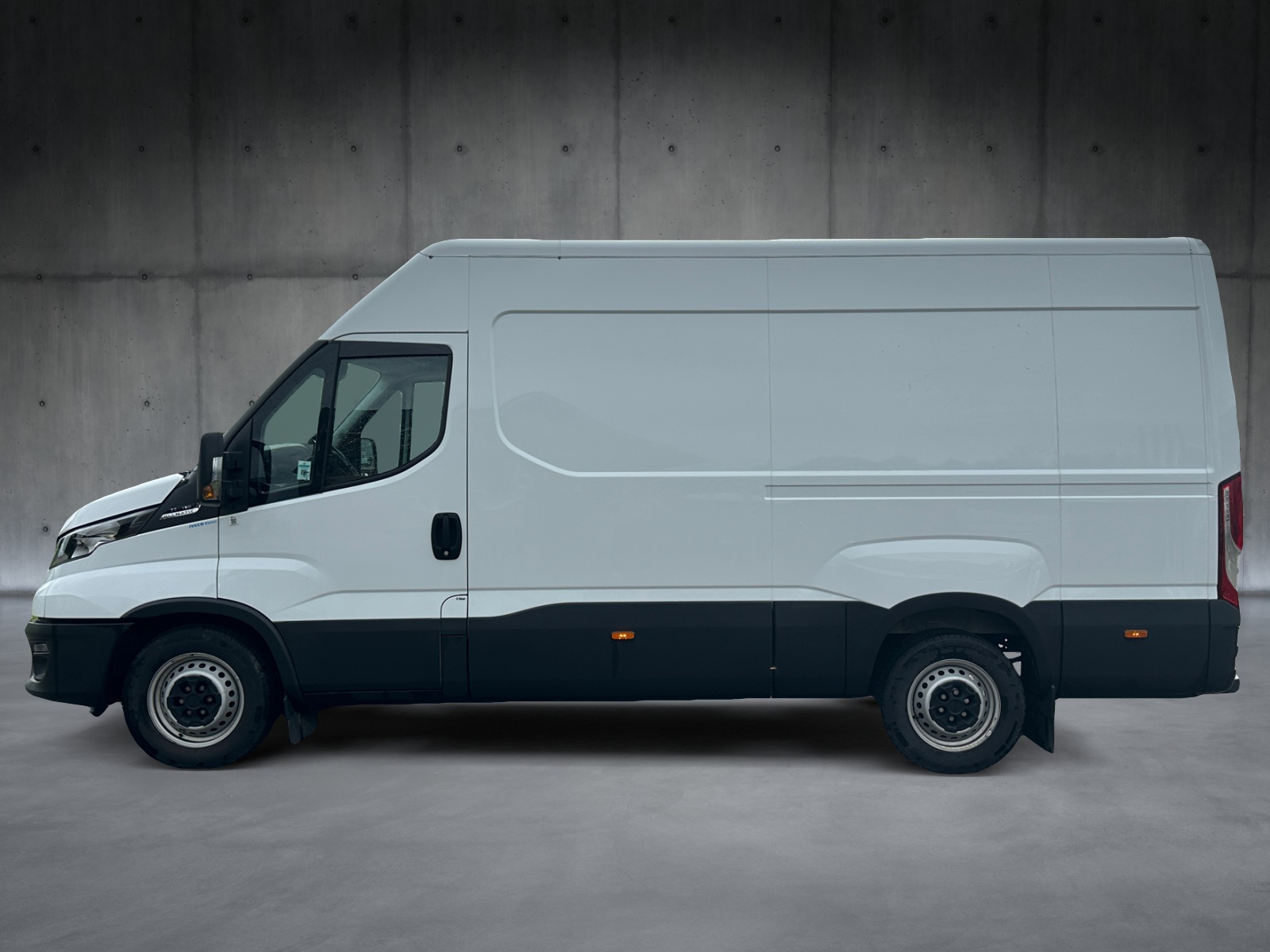 IVECO 35 S 160PS Automatik-showroom-element-1
