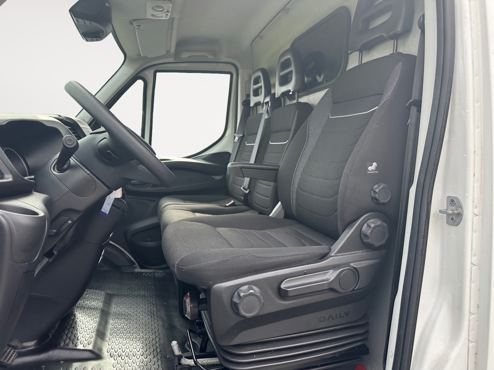 IVECO 35 S 160PS Automatik-image-5