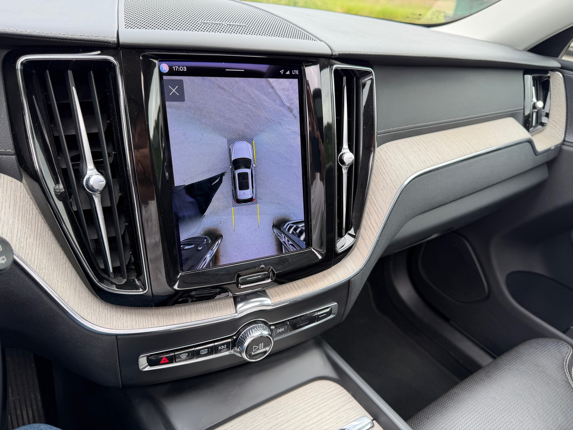 VOLVO XC60 T8 eAWD Inscription Expression Geartronic-image-10