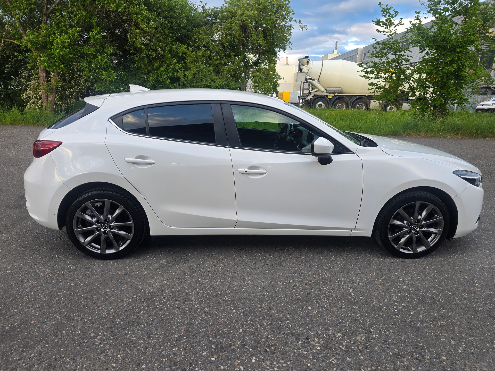 MAZDA 3 SKYACTIV-G 120 Ambition-image-8