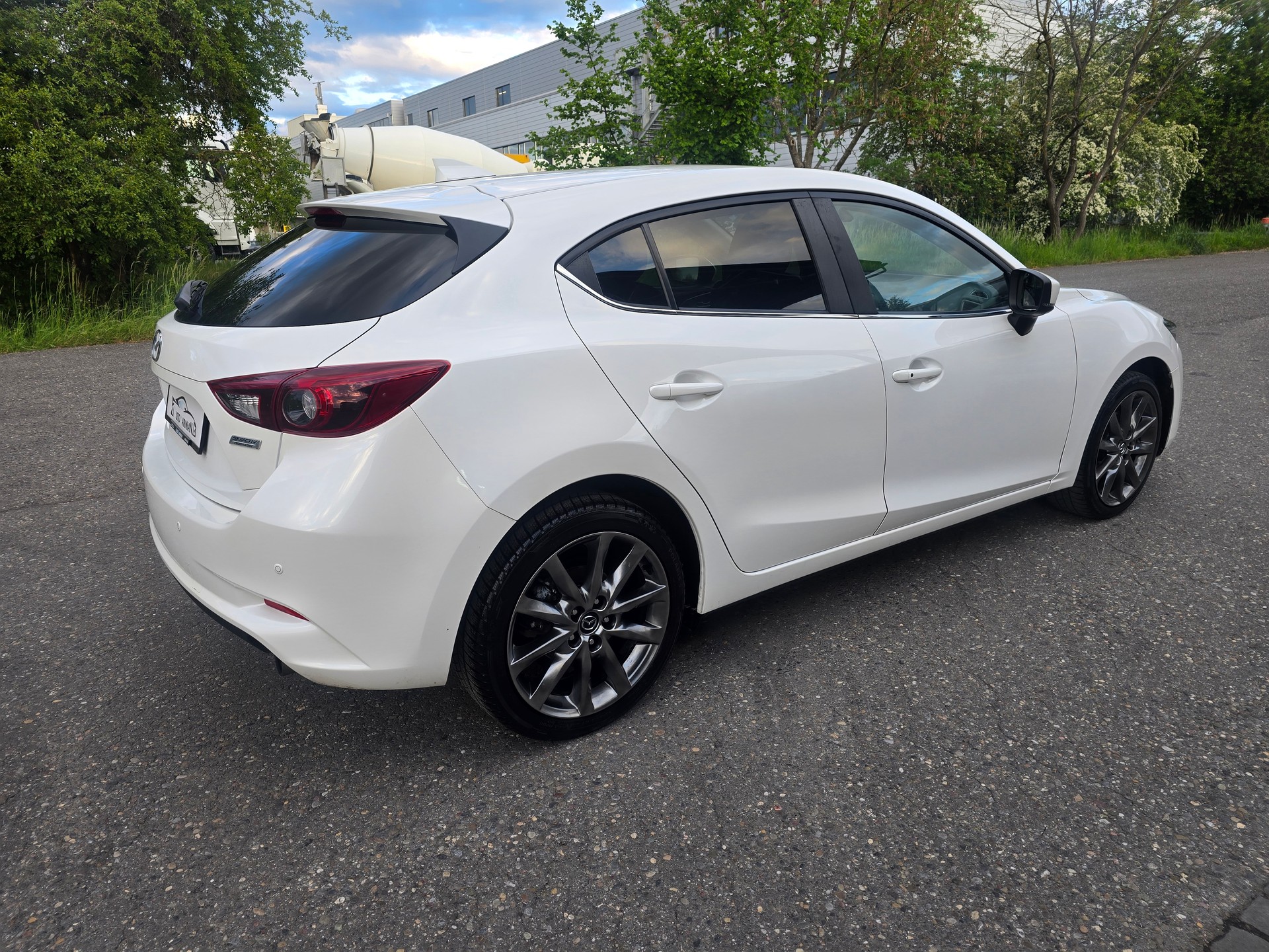 MAZDA 3 SKYACTIV-G 120 Ambition-image-5