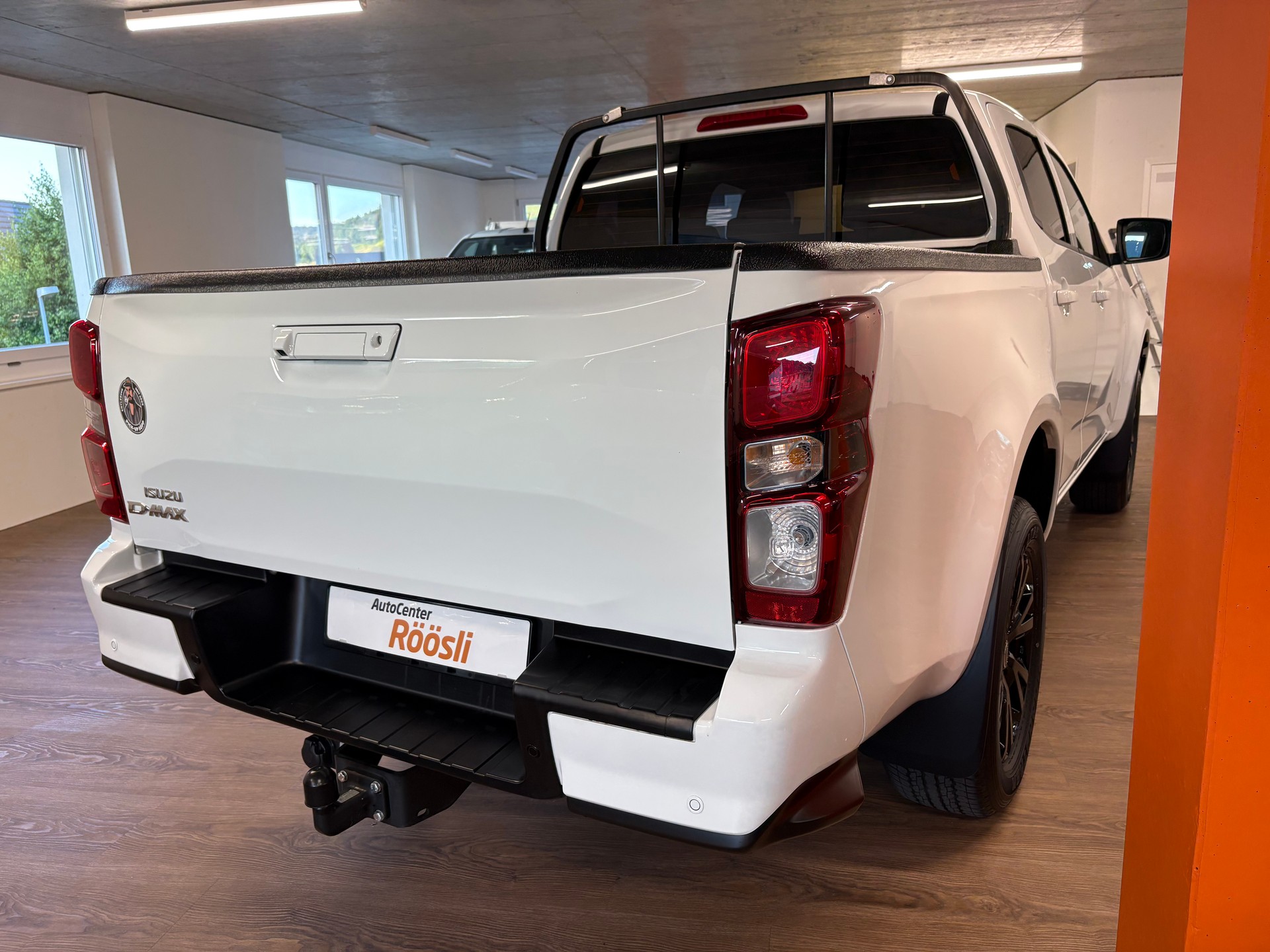 ISUZU D-MAX 1.9 CrewCab N60BB+ 4x4 AT-image-5