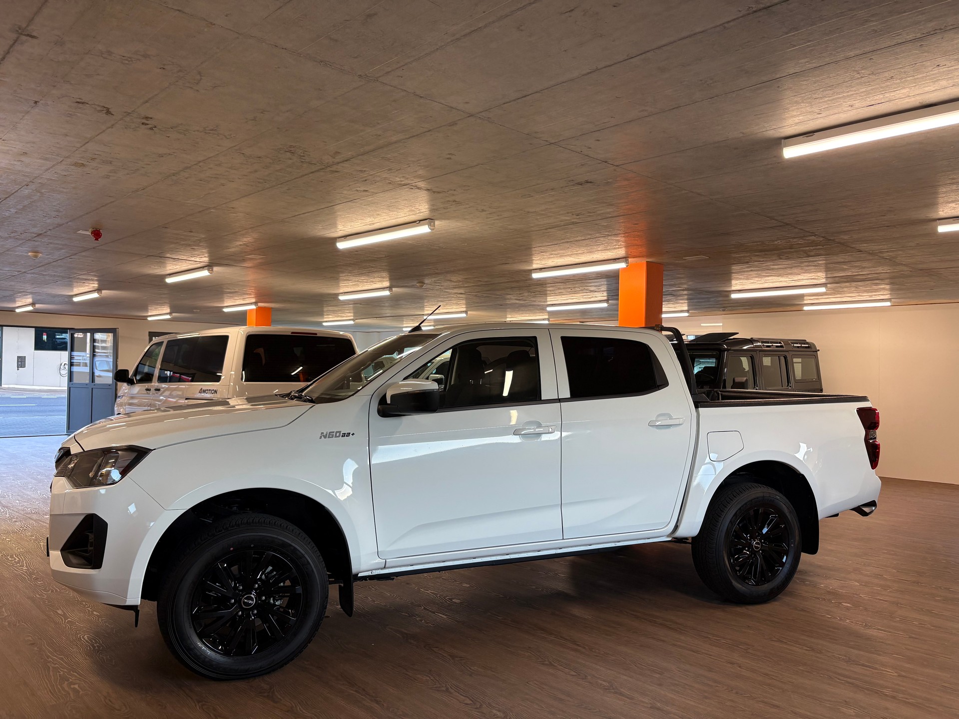 ISUZU D-MAX 1.9 CrewCab N60BB+ 4x4 AT-image-3