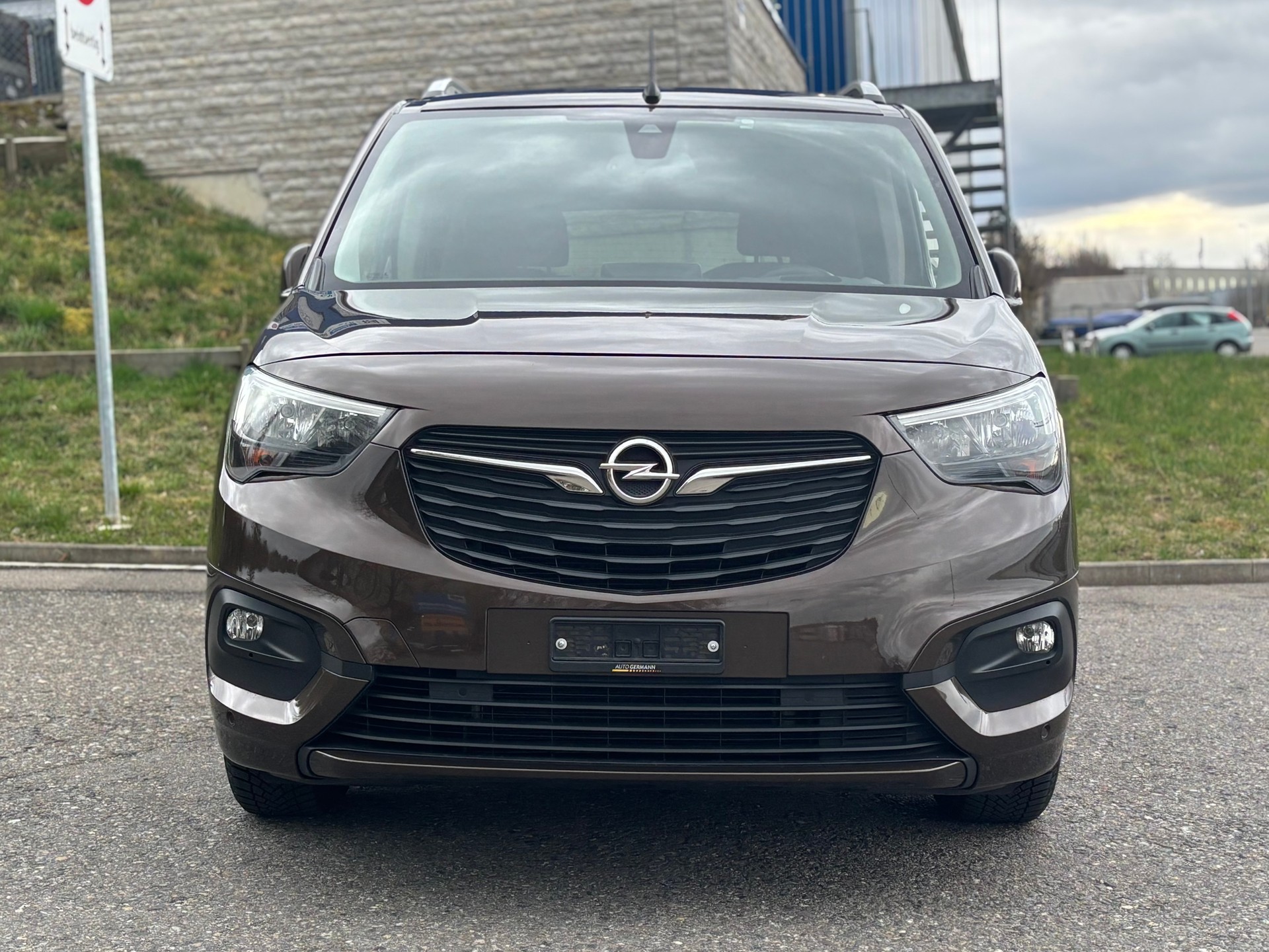 OPEL Combo Life XL 1.5 7Plätze Enjoy Automat-showroom-element-2