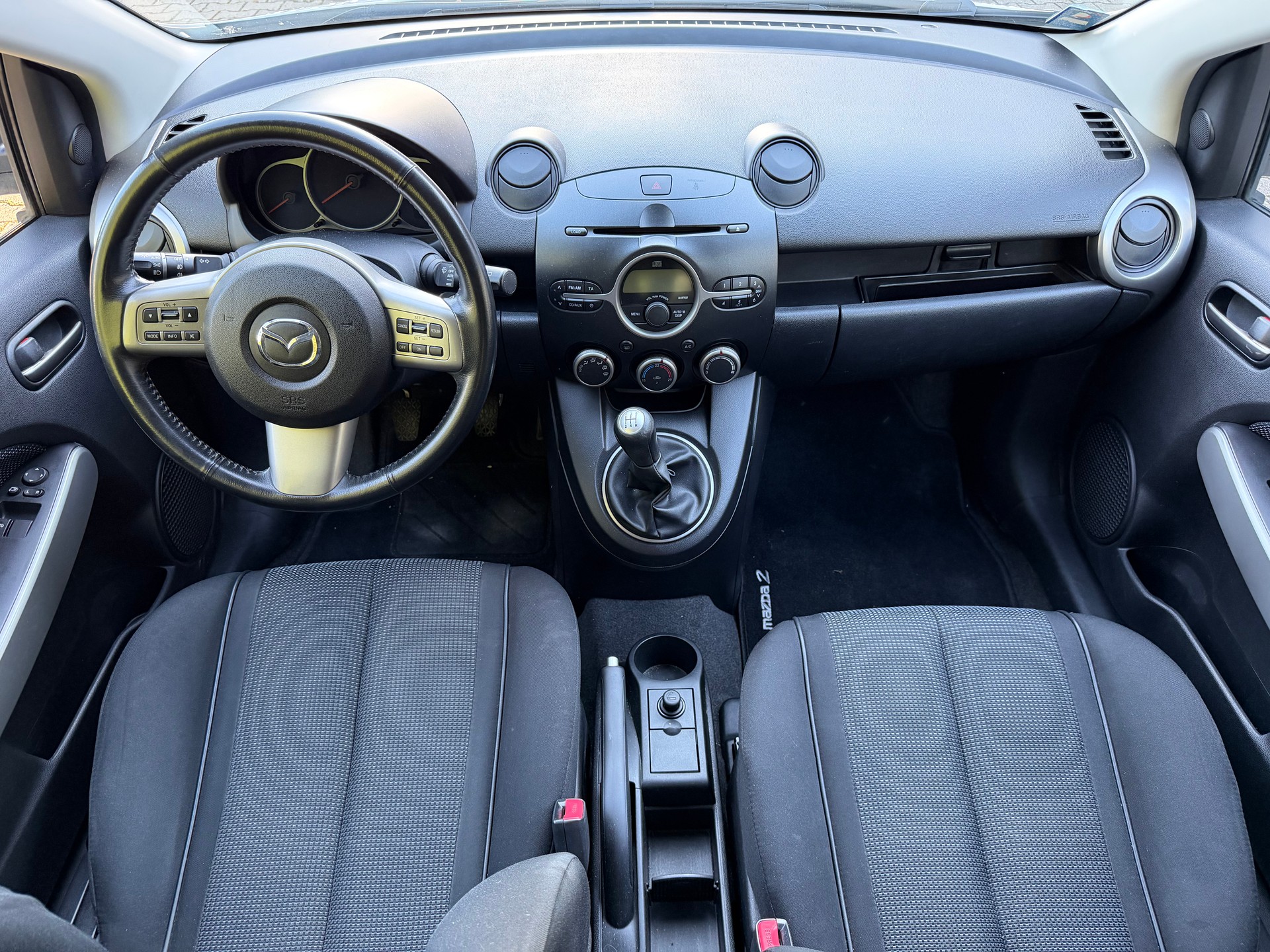 MAZDA 2 1.5i 16V Sport-image-7