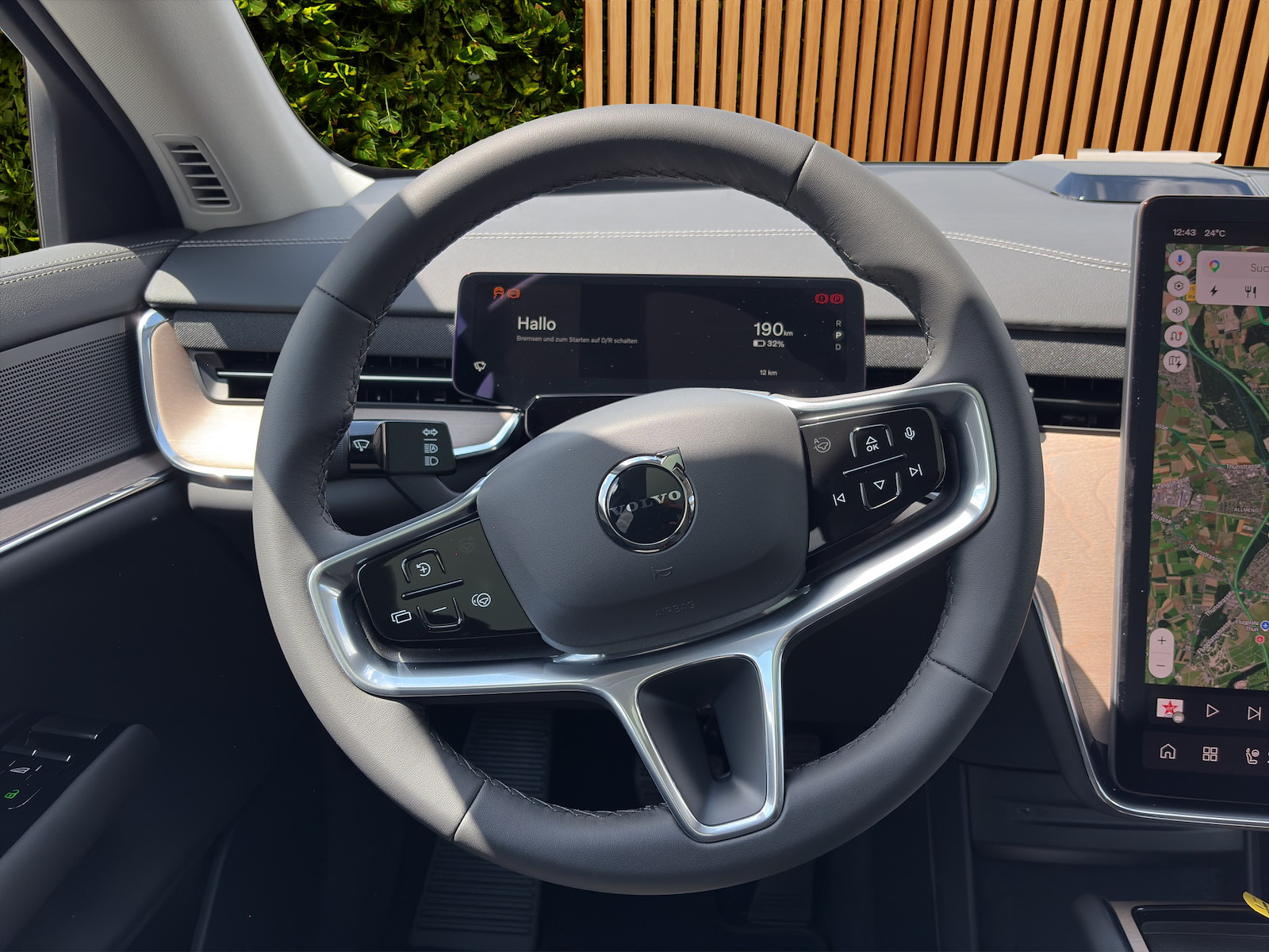 VOLVO EX 90 Twin Performance Ultra AWDD-image-12