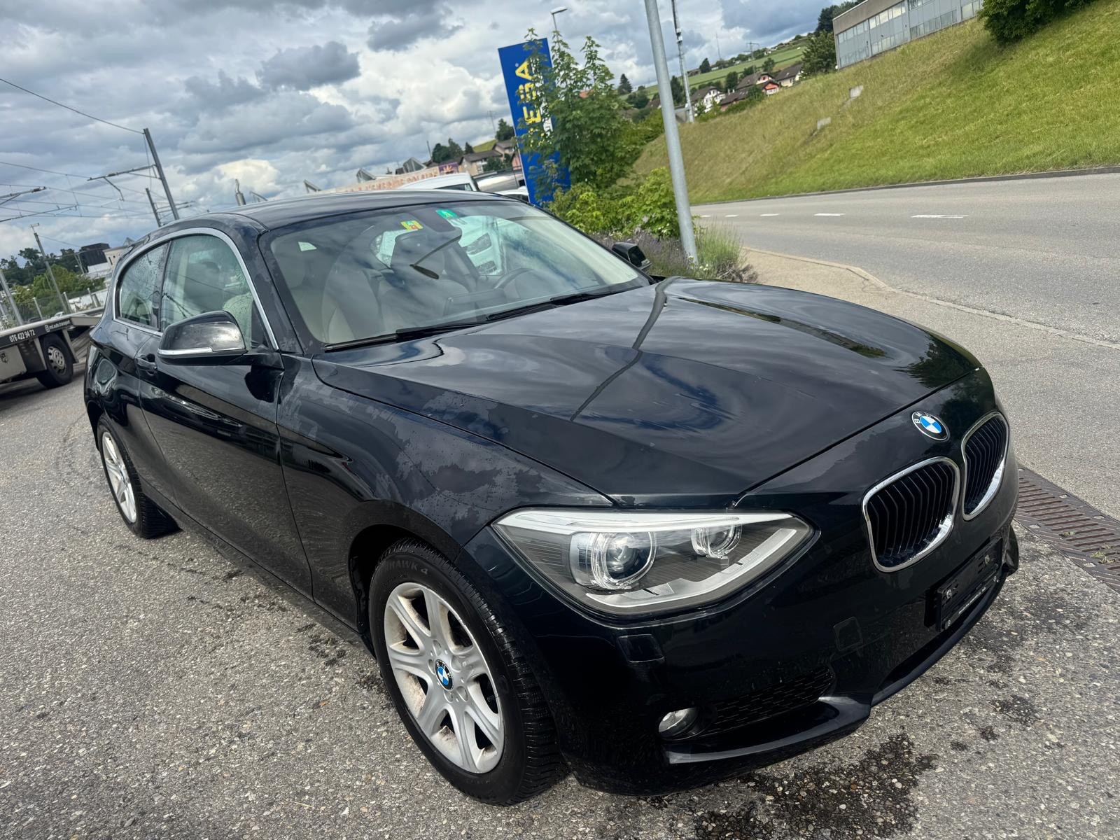BMW 116i-image-2