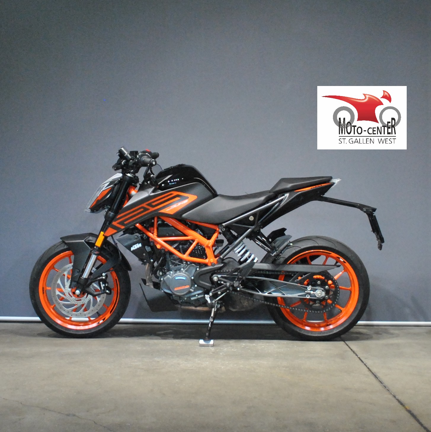 KTM 125 Duke-showroom-element-2